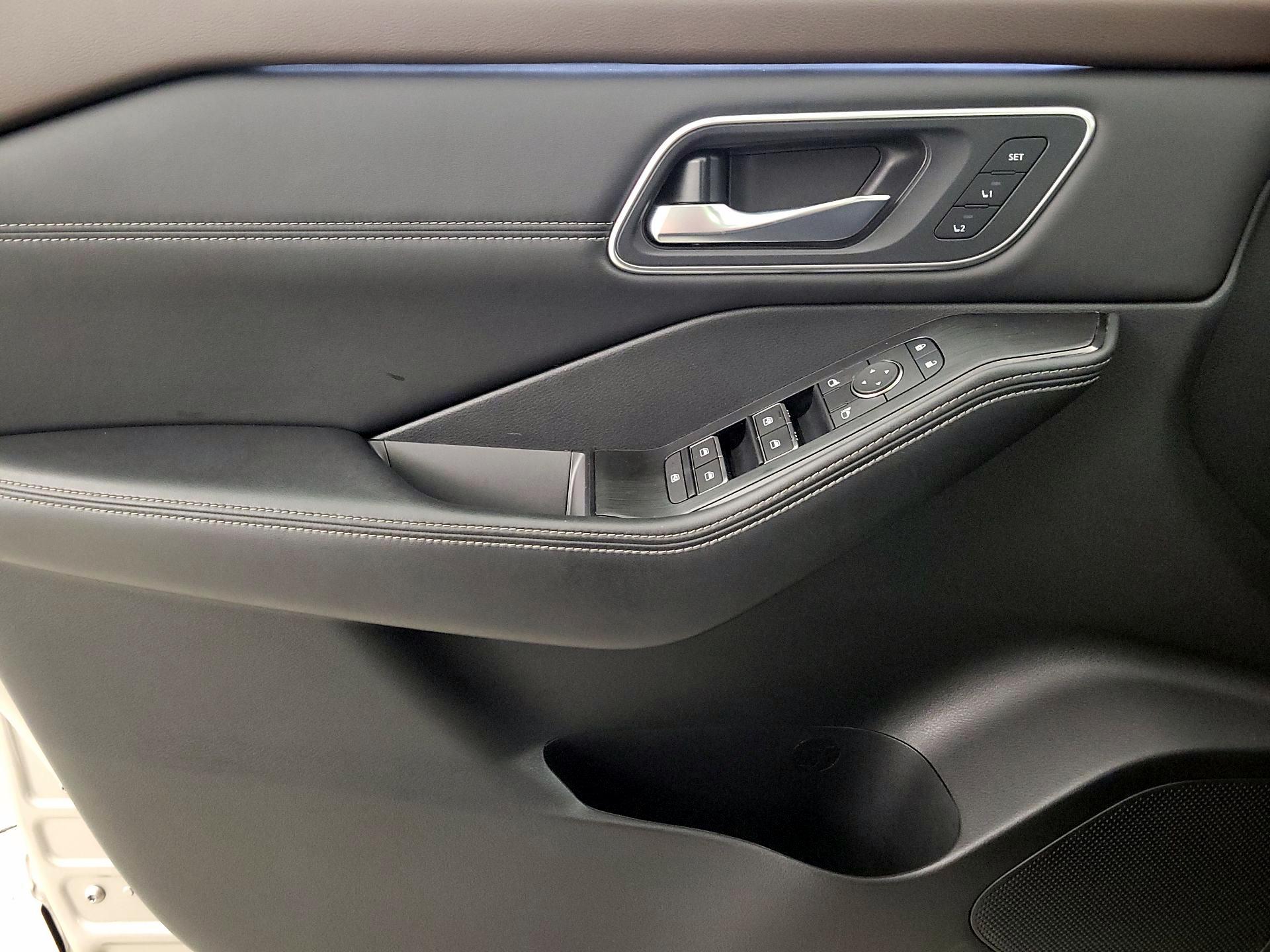 Thumbnail: 2023 Nissan Rogue - 12