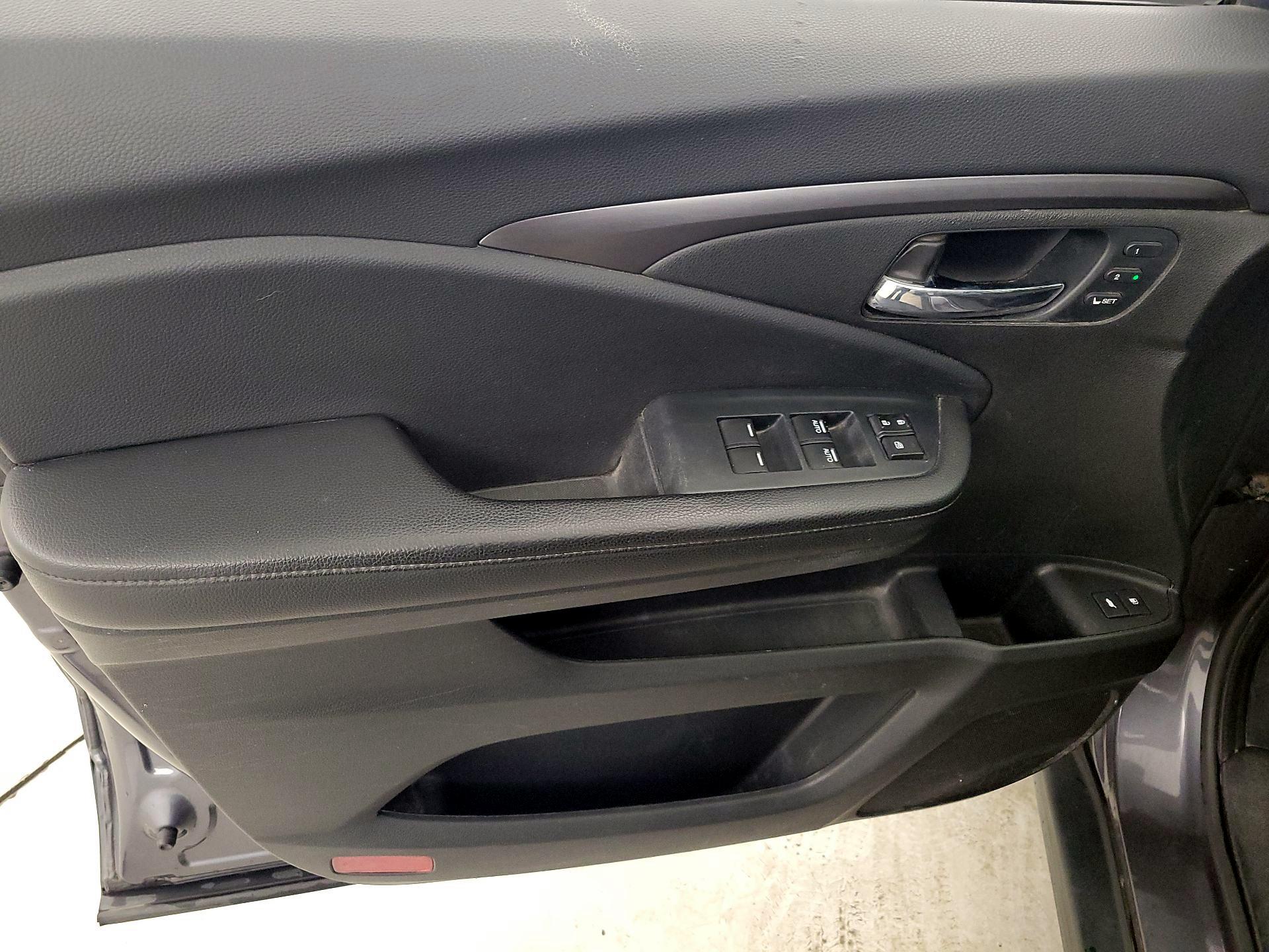 Thumbnail: 2022 Honda Pilot - 12