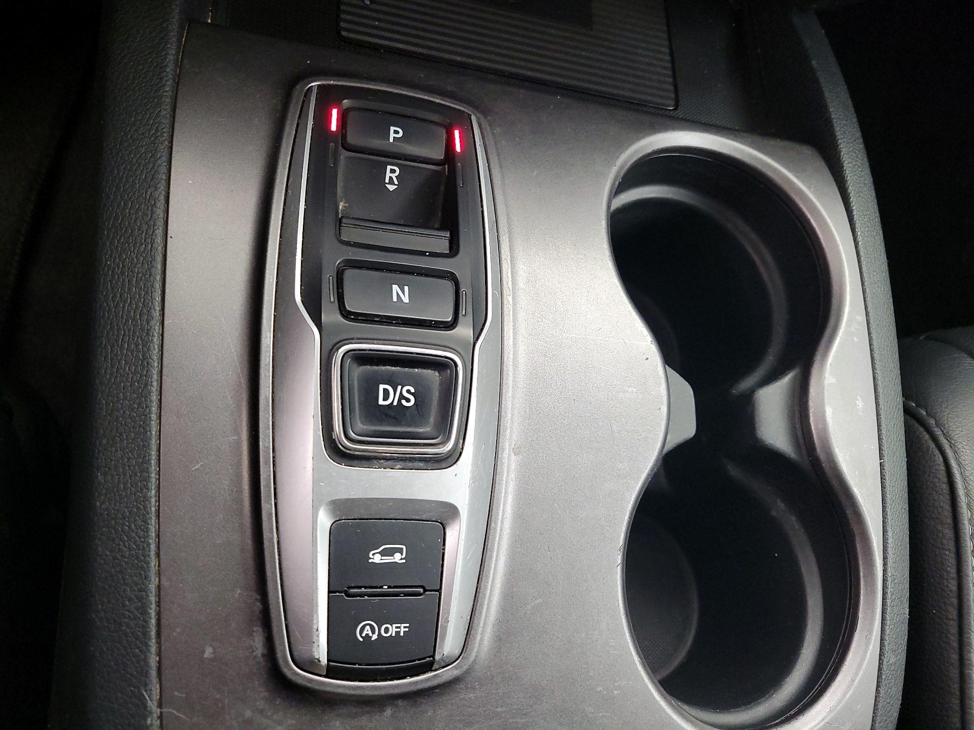 Thumbnail: 2022 Honda Pilot - 17