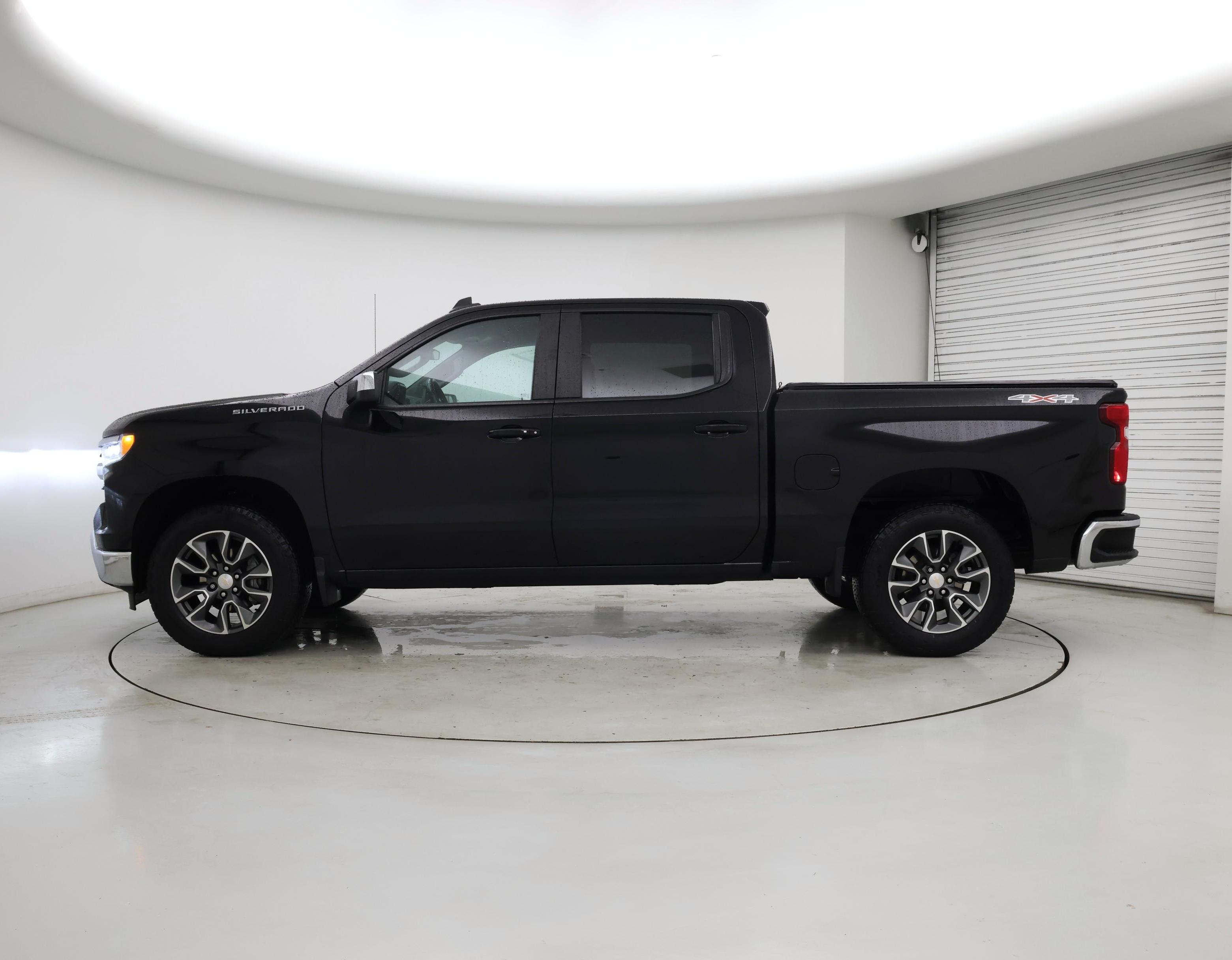 Thumbnail: 2022 Chevrolet Silverado 1500 - 3