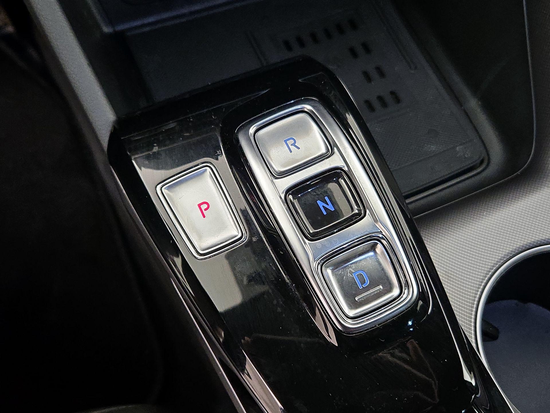 Thumbnail: 2023 Hyundai Sonata - 18