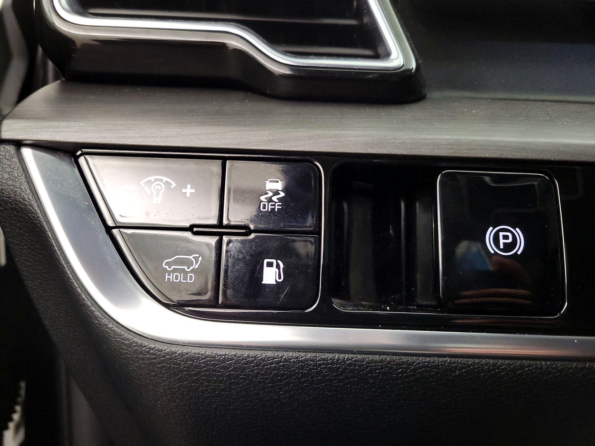 Thumbnail: 2023 Kia Sportage - 13