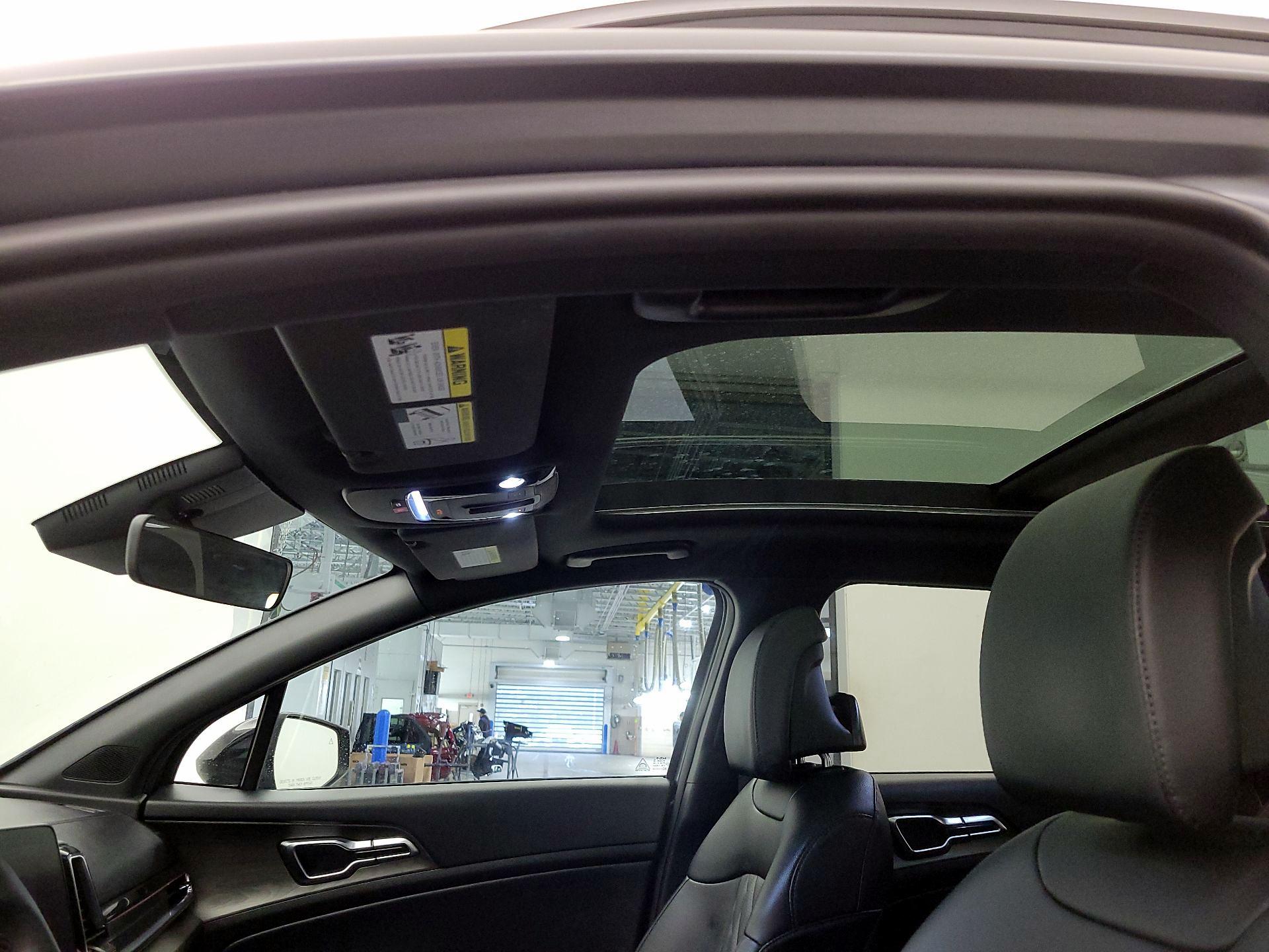 Thumbnail: 2023 Kia Sportage - 20