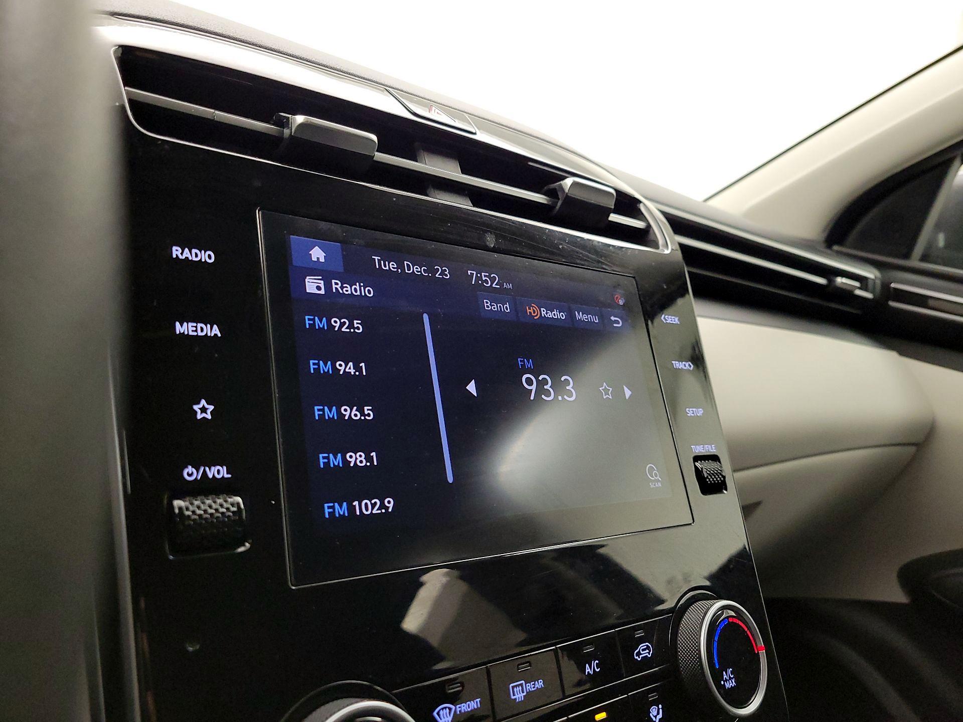 Thumbnail: 2023 Hyundai Tucson - 15