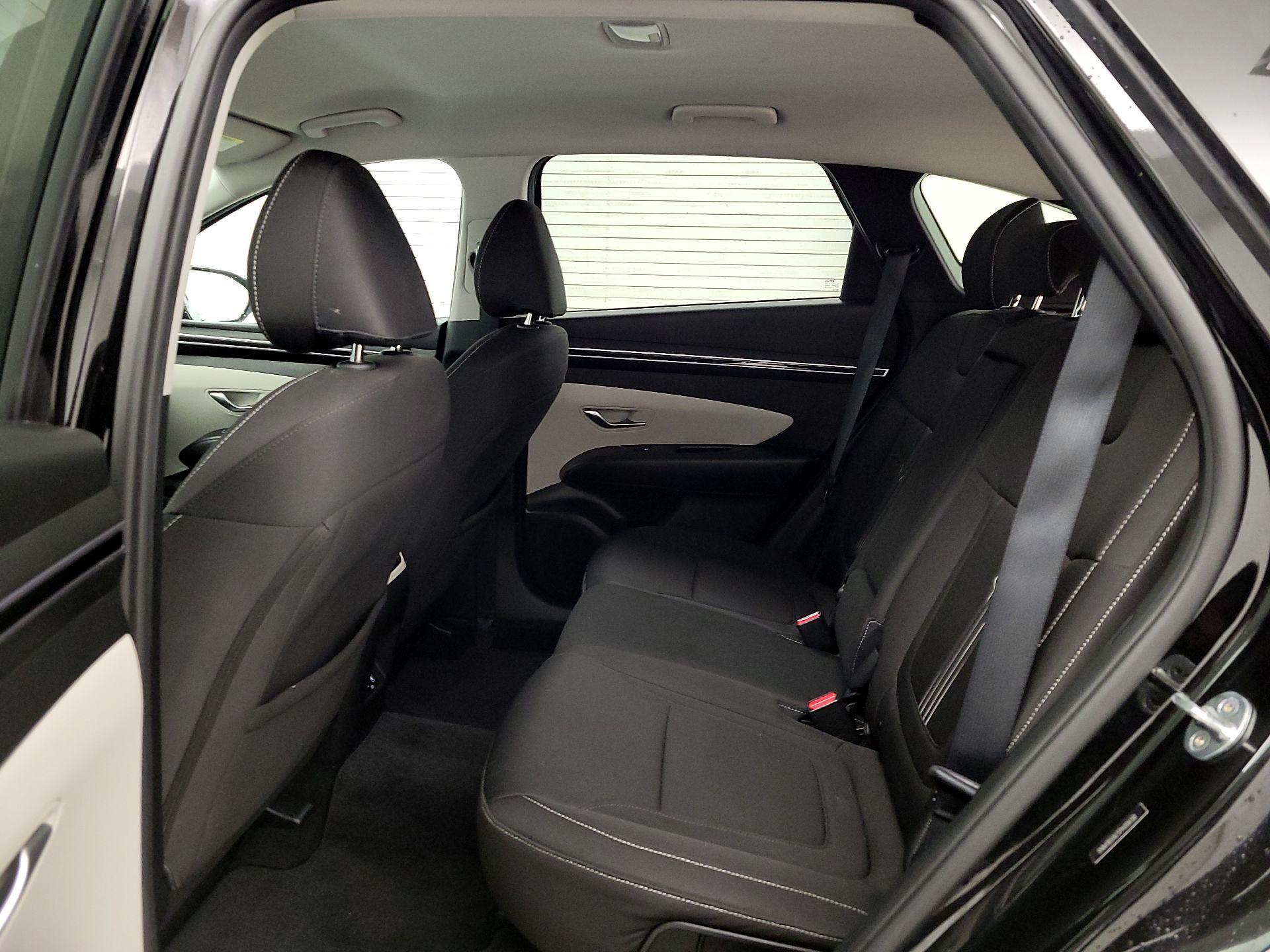 Thumbnail: 2023 Hyundai Tucson - 19