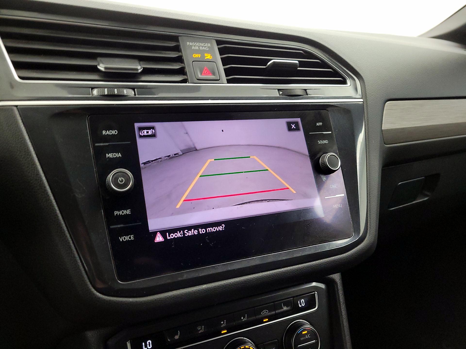 Thumbnail: 2021 Volkswagen Tiguan - 14