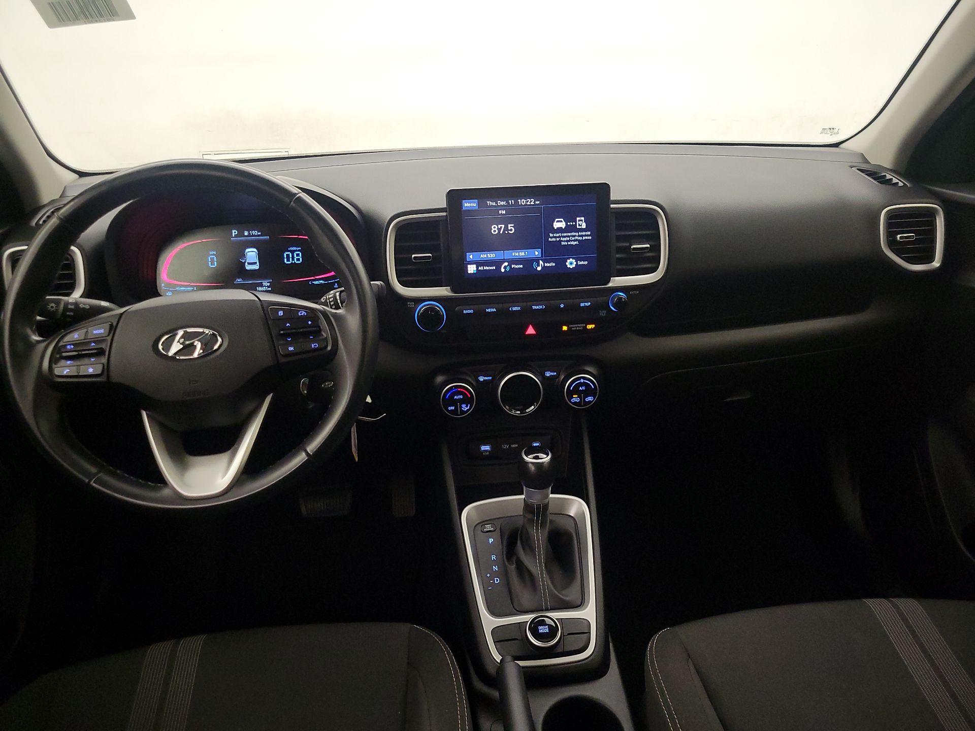 Thumbnail: 2023 Hyundai Venue - 9