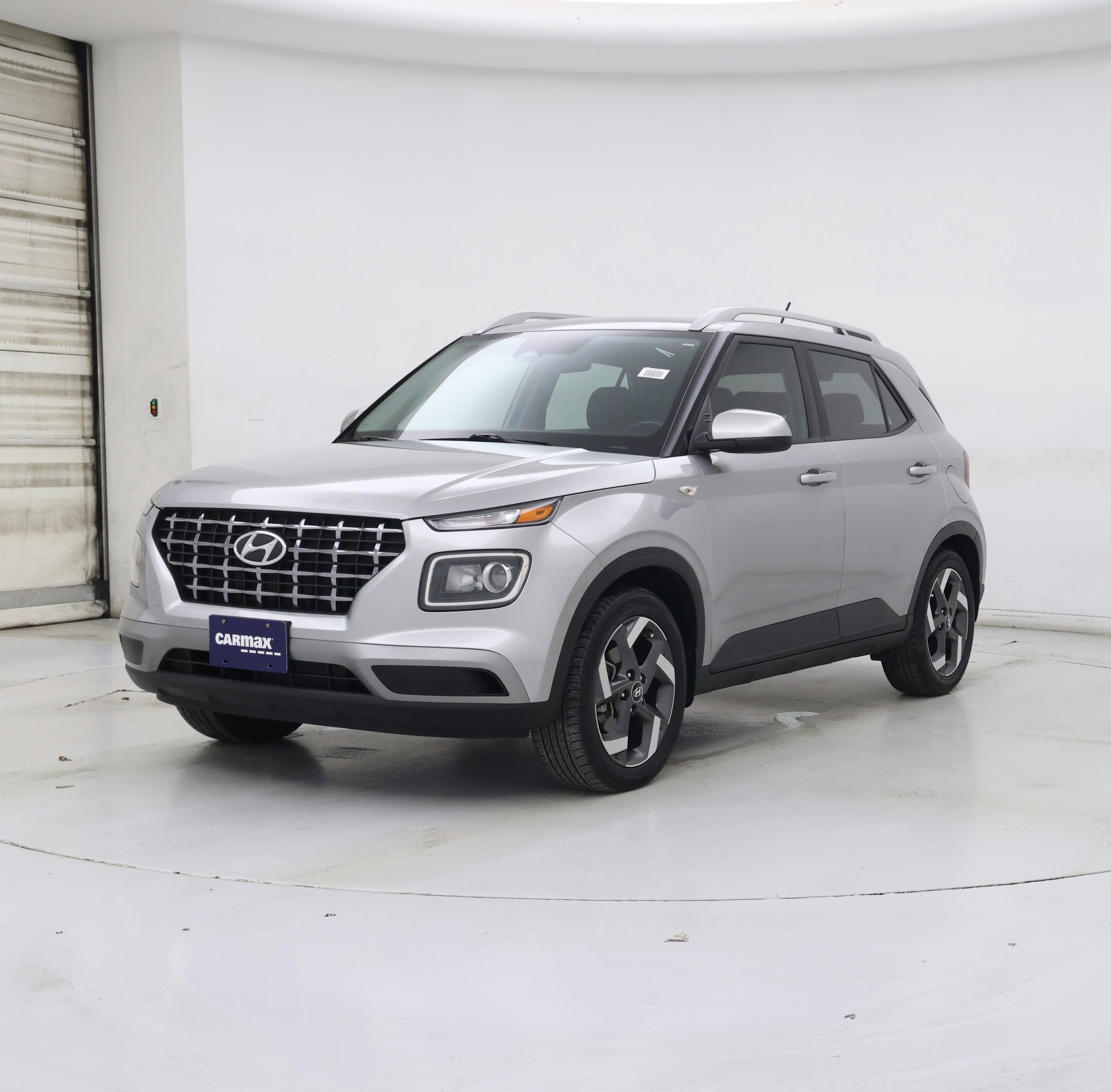 Thumbnail: 2023 Hyundai Venue - 4