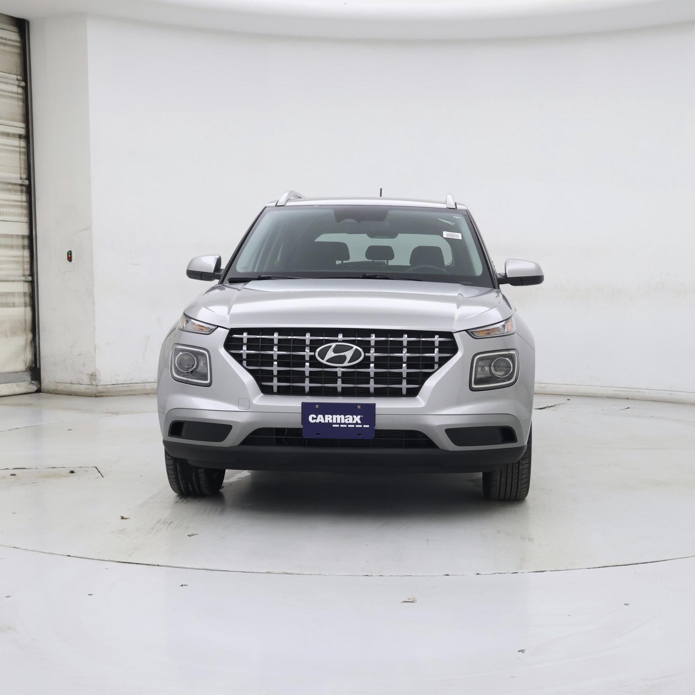 Thumbnail: 2023 Hyundai Venue - 5