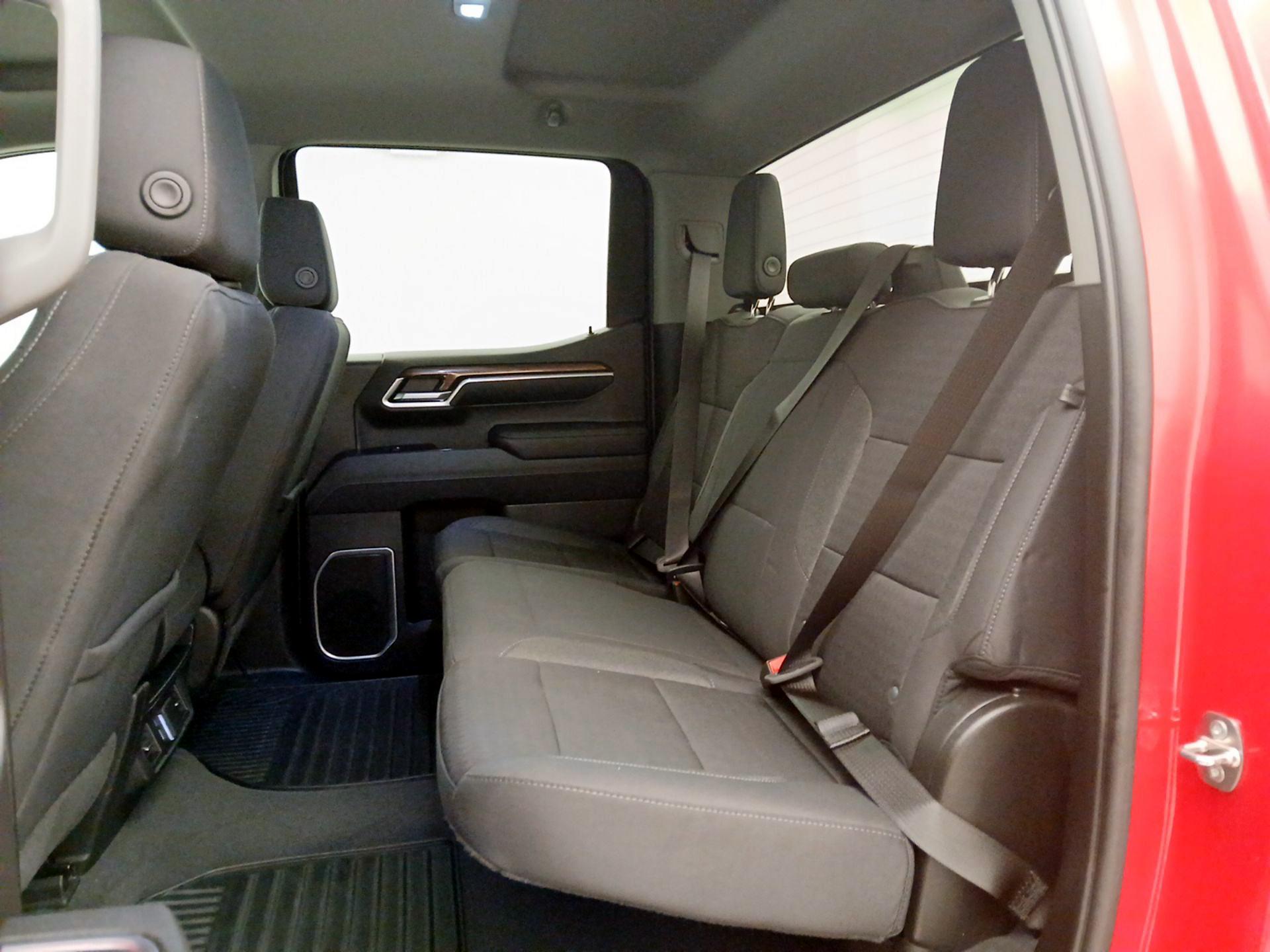 Thumbnail: 2022 Chevrolet Silverado 1500 - 19