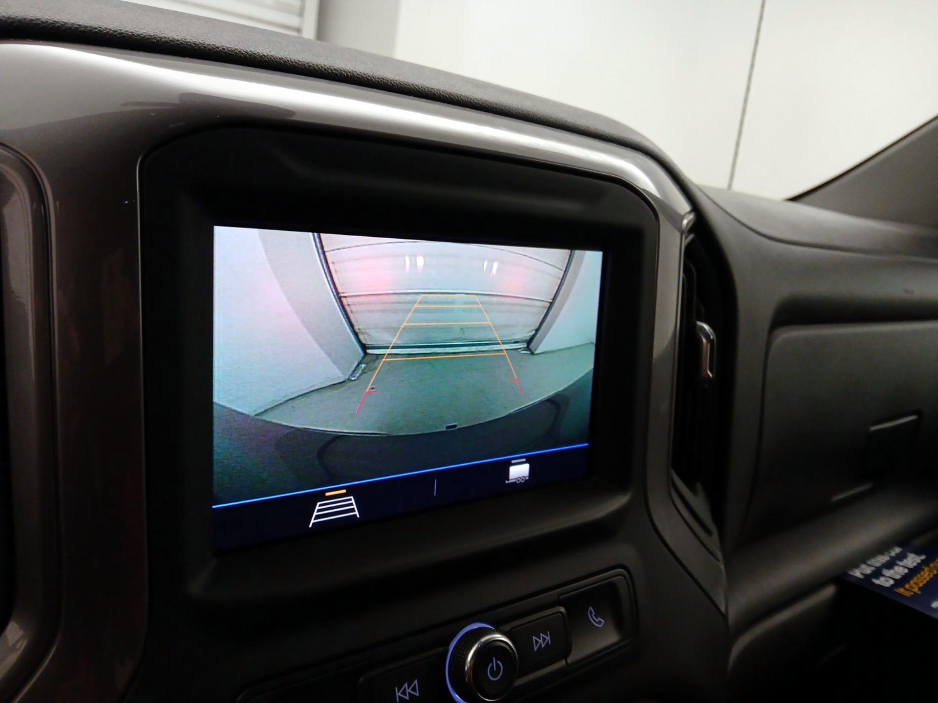 Thumbnail: 2021 Chevrolet Silverado 1500 - 14