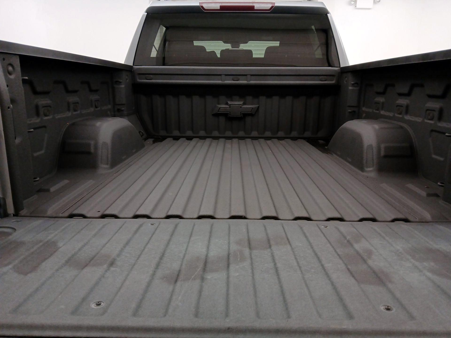 Thumbnail: 2021 Chevrolet Silverado 1500 - 20