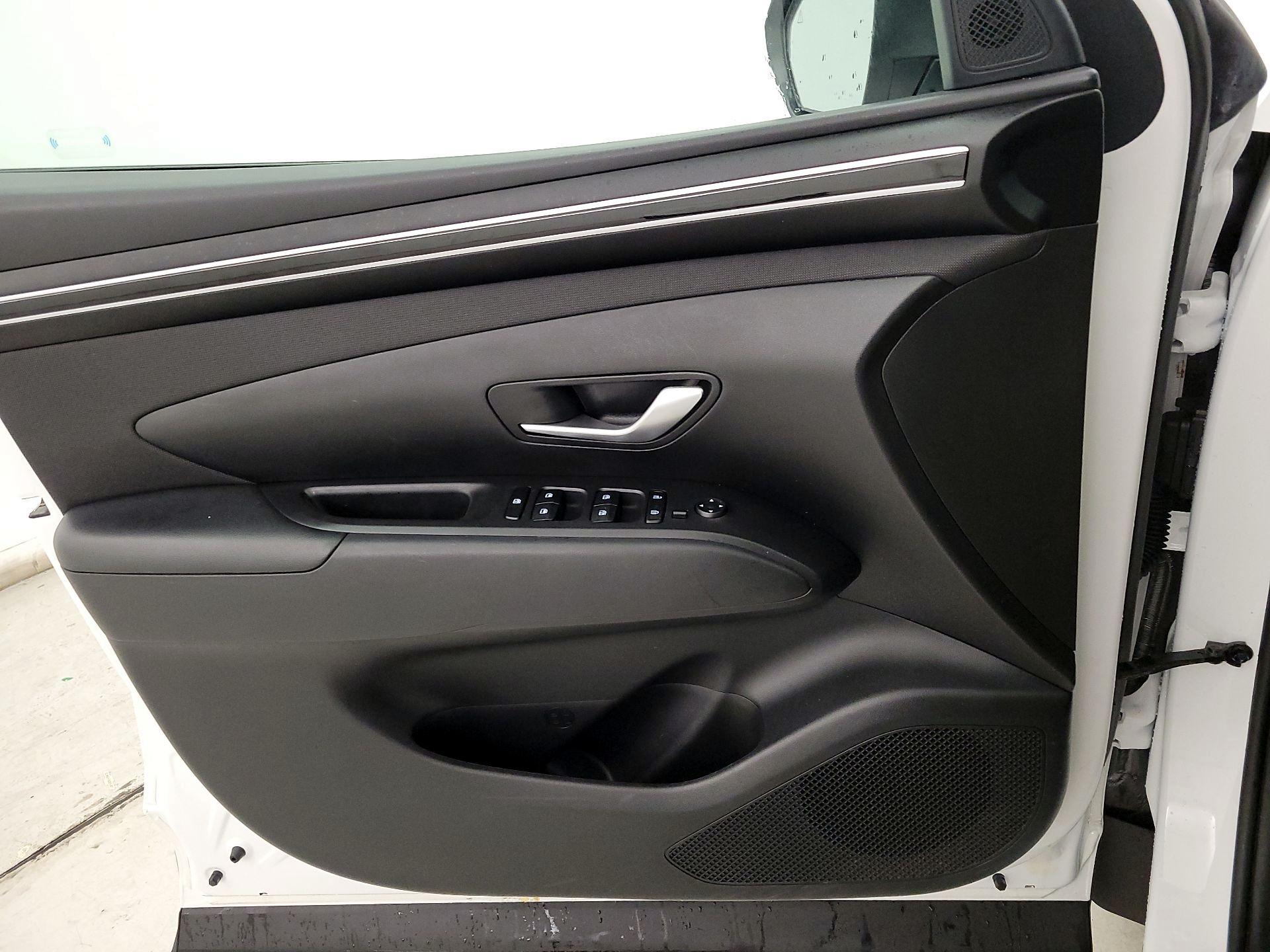 Thumbnail: 2023 Hyundai Tucson - 12