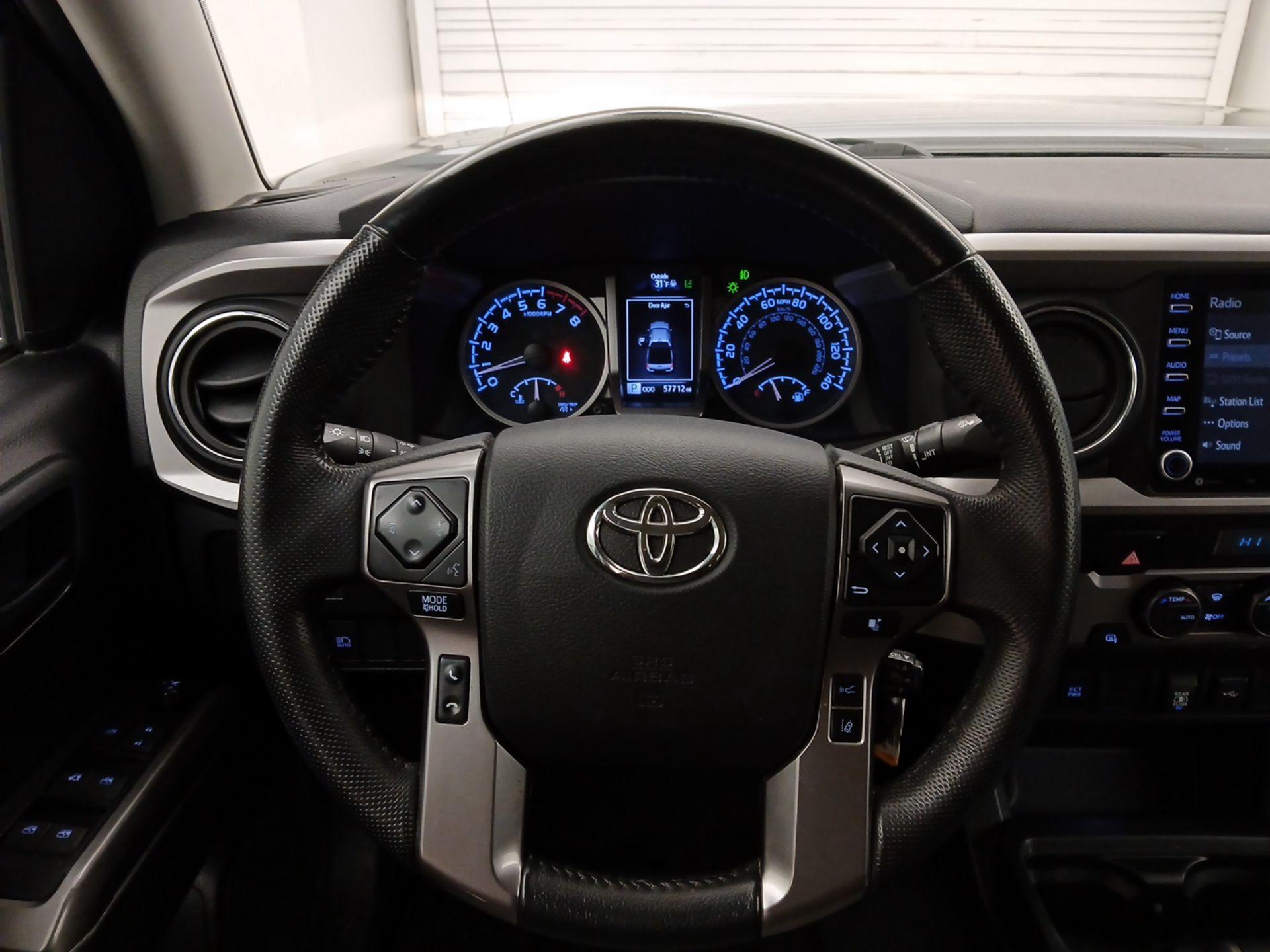 Thumbnail: 2021 Toyota Tacoma - 10