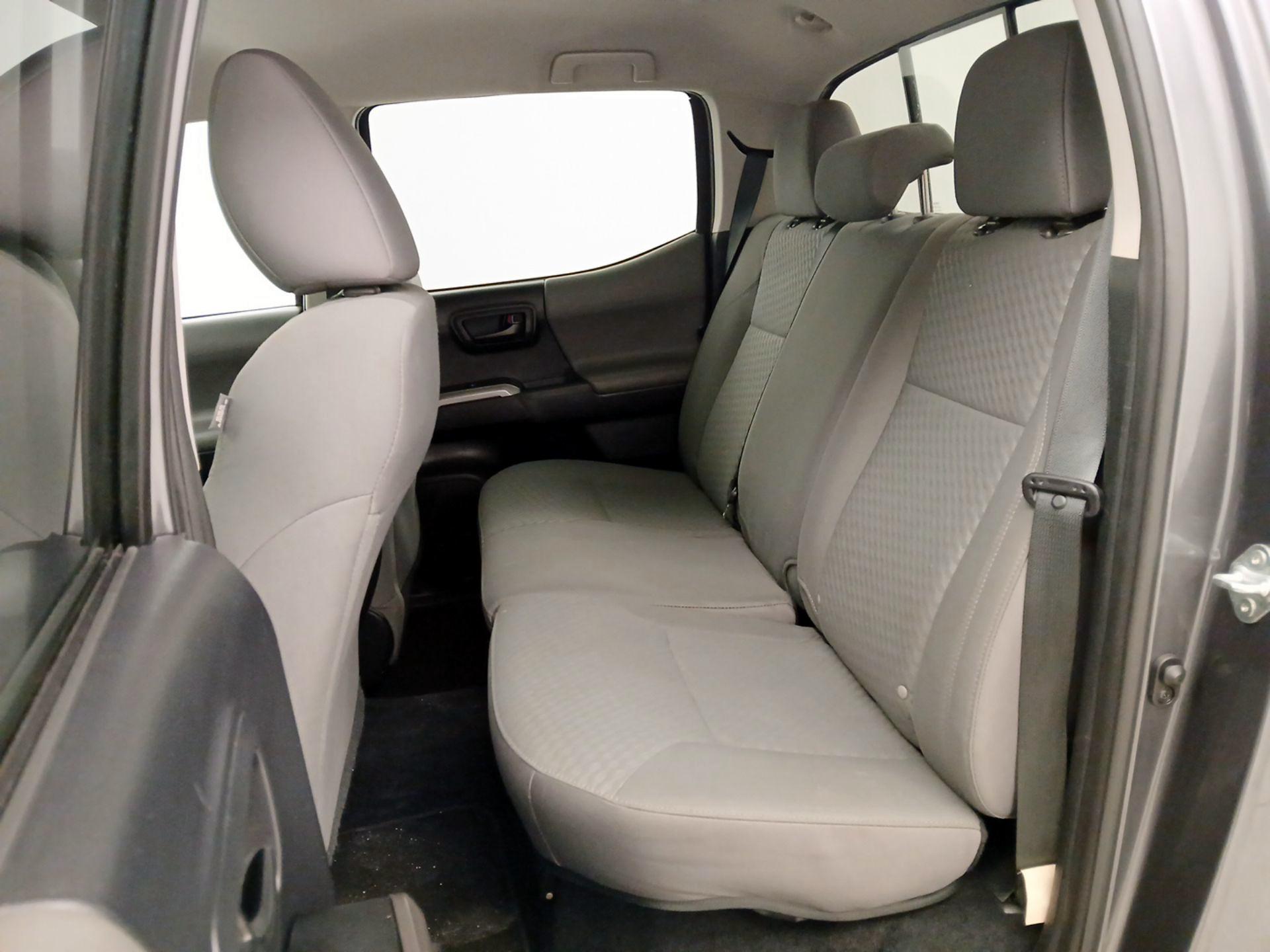 Thumbnail: 2021 Toyota Tacoma - 19