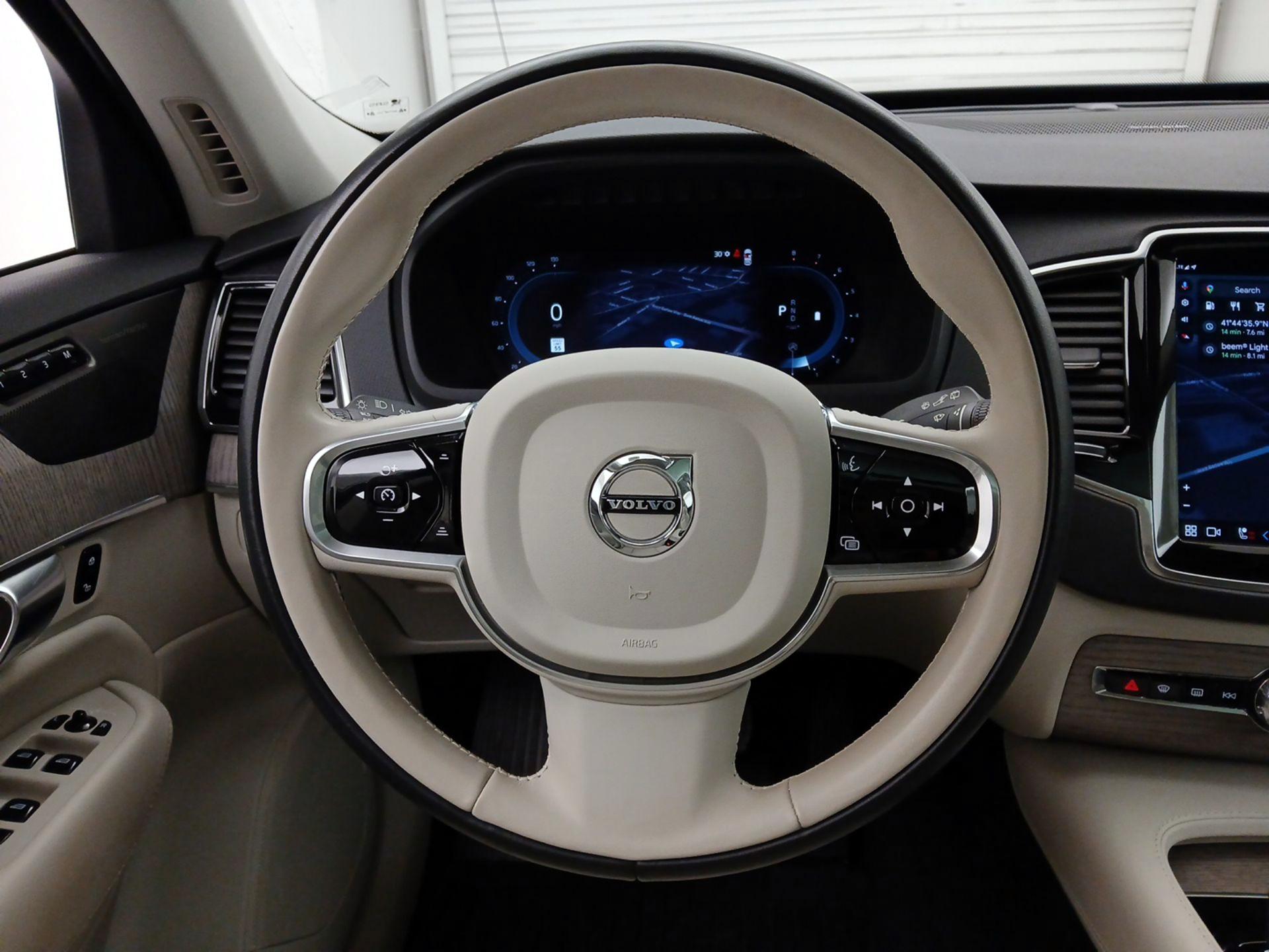 Thumbnail: 2023 Volvo XC90 - 10