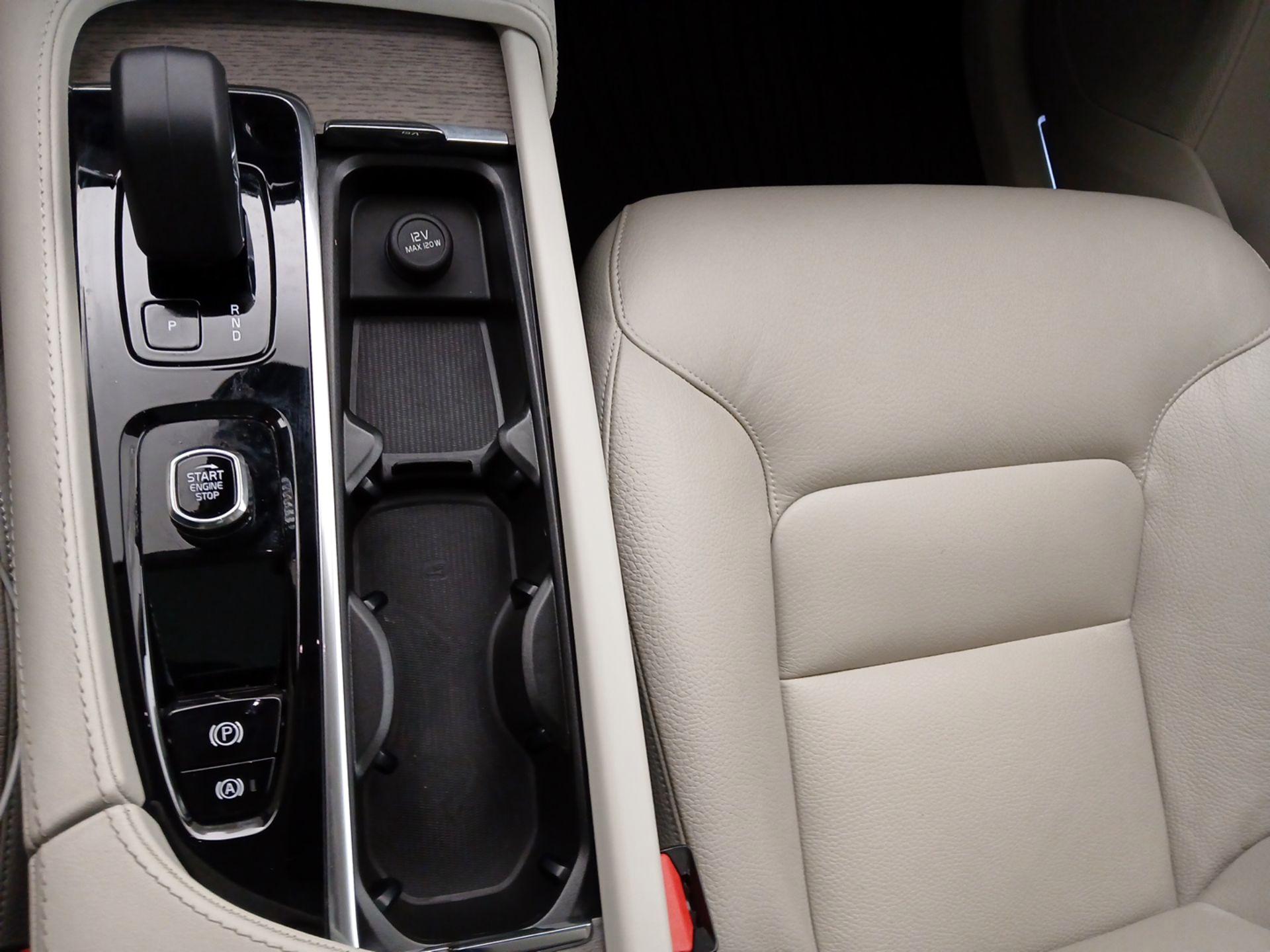 Thumbnail: 2023 Volvo XC90 - 18