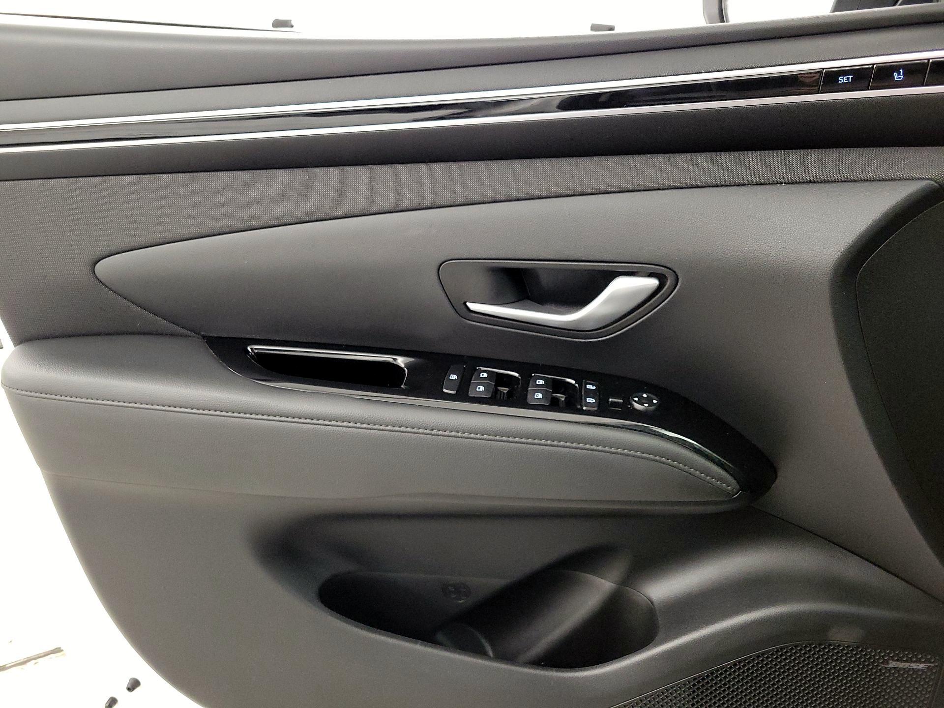 Thumbnail: 2023 Hyundai Tucson - 12