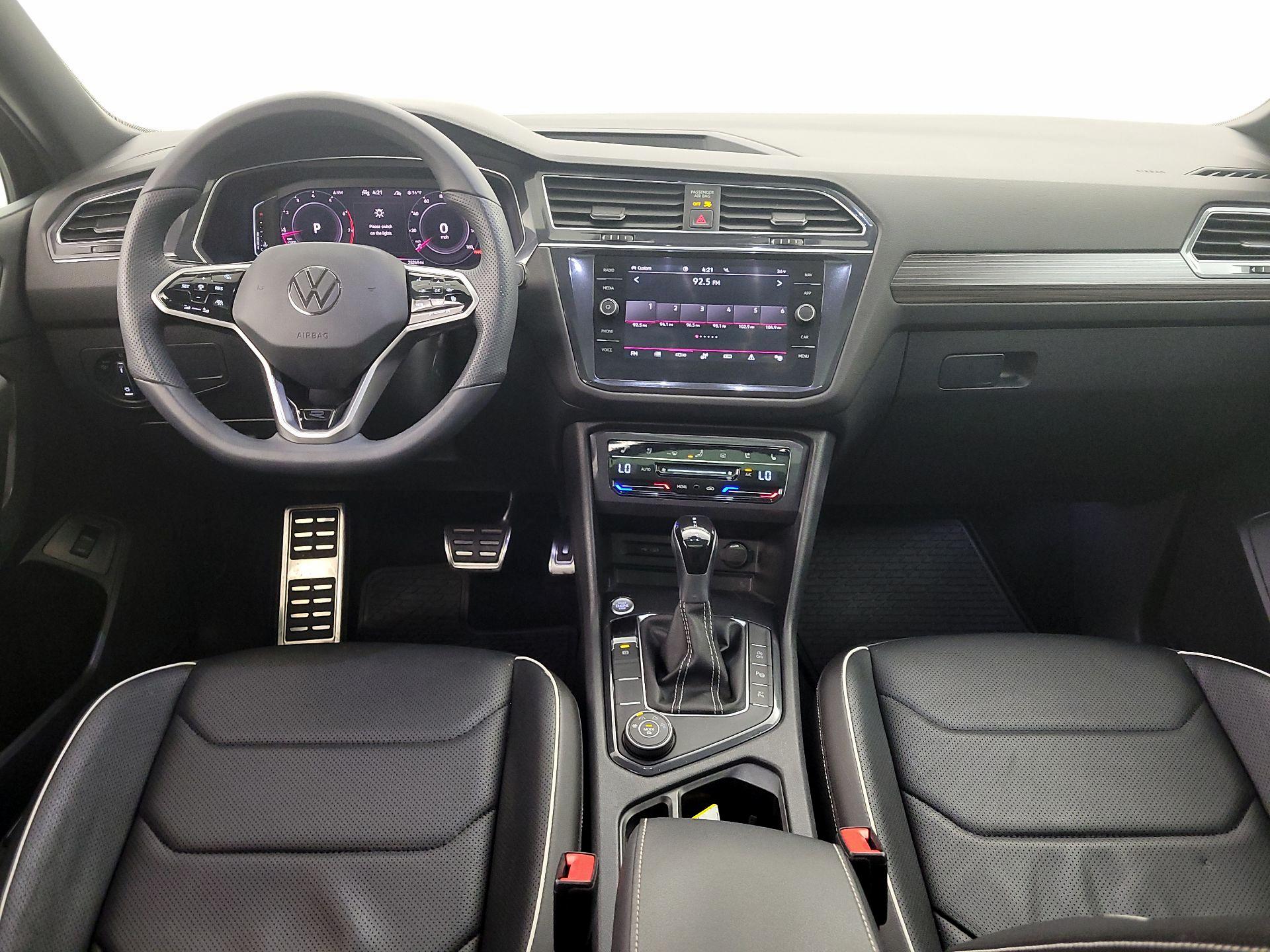 Thumbnail: 2022 Volkswagen Tiguan - 9