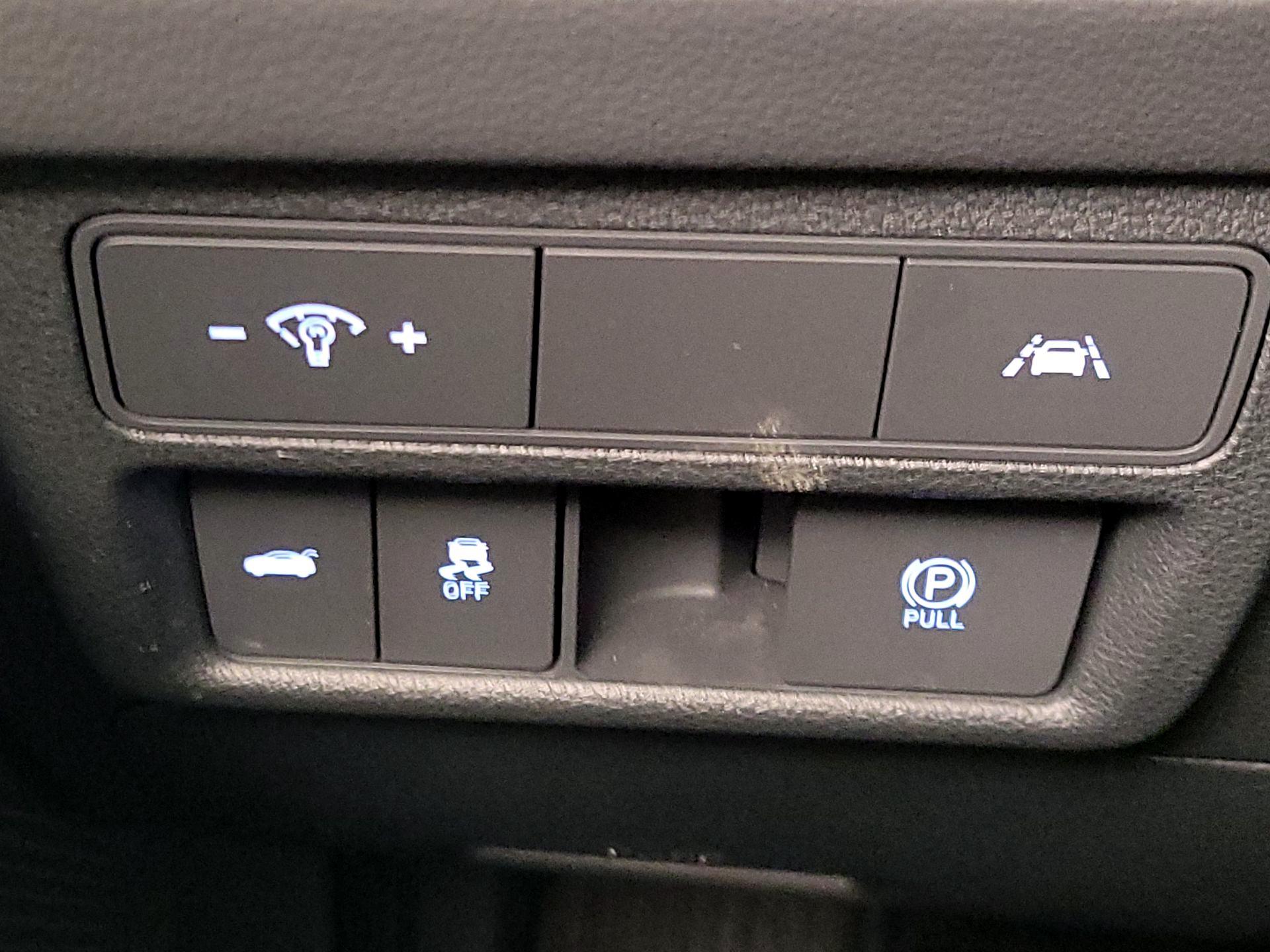 Thumbnail: 2023 Hyundai Sonata - 13