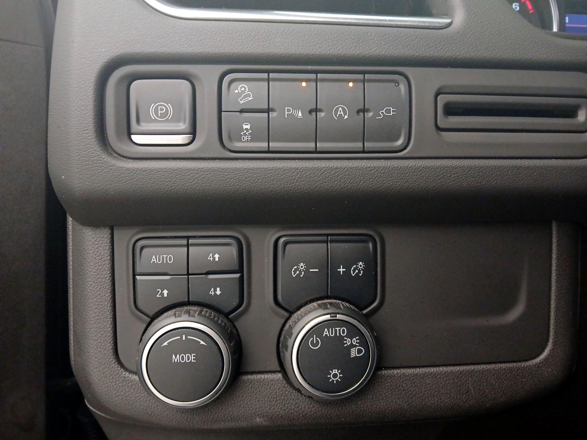 Thumbnail: 2021 Chevrolet Suburban - 13