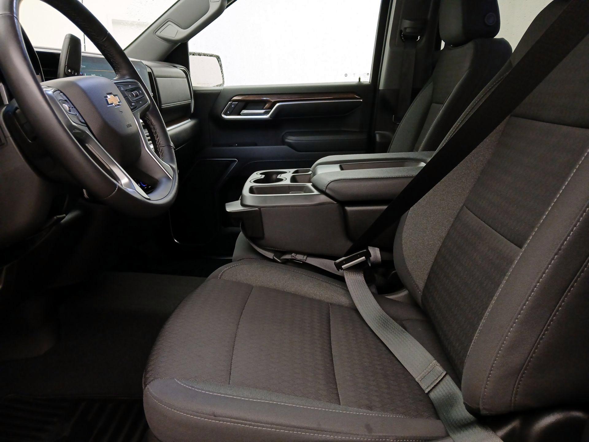 Thumbnail: 2022 Chevrolet Silverado 1500 - 11