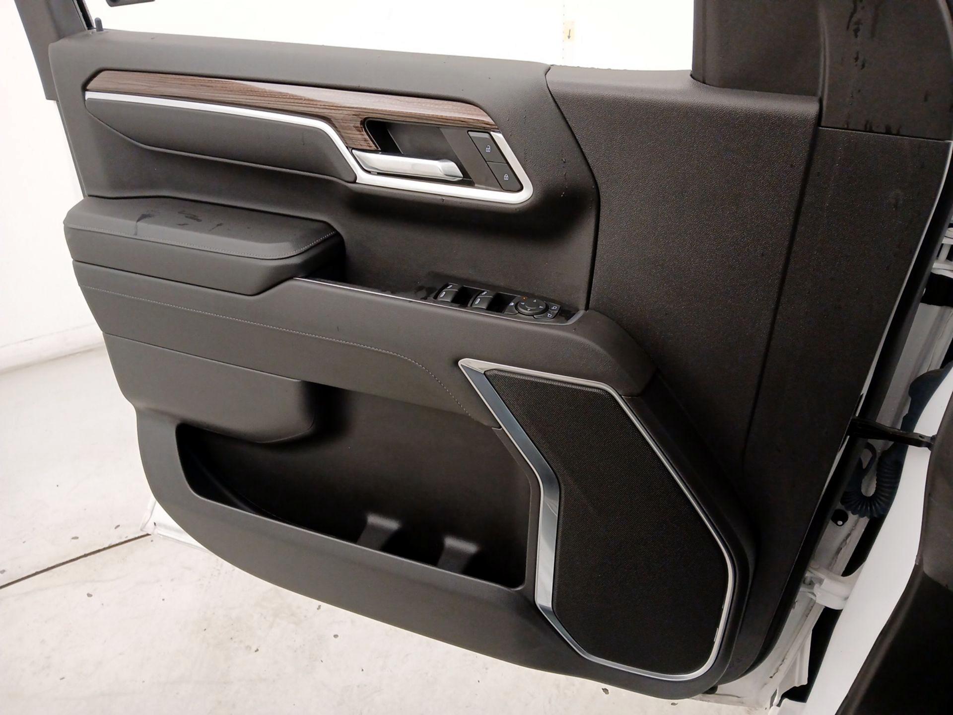 Thumbnail: 2022 Chevrolet Silverado 1500 - 12