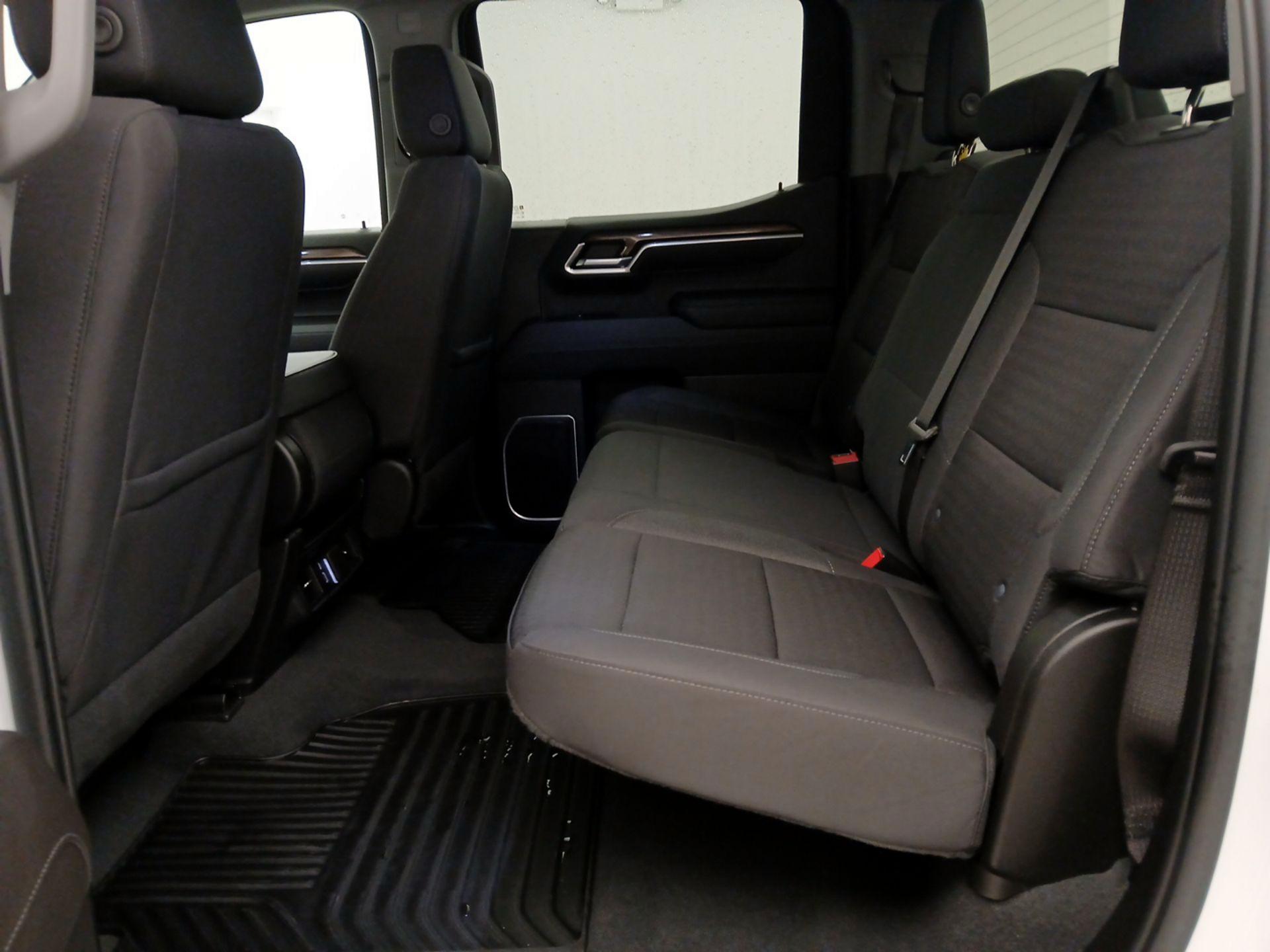 Thumbnail: 2022 Chevrolet Silverado 1500 - 20