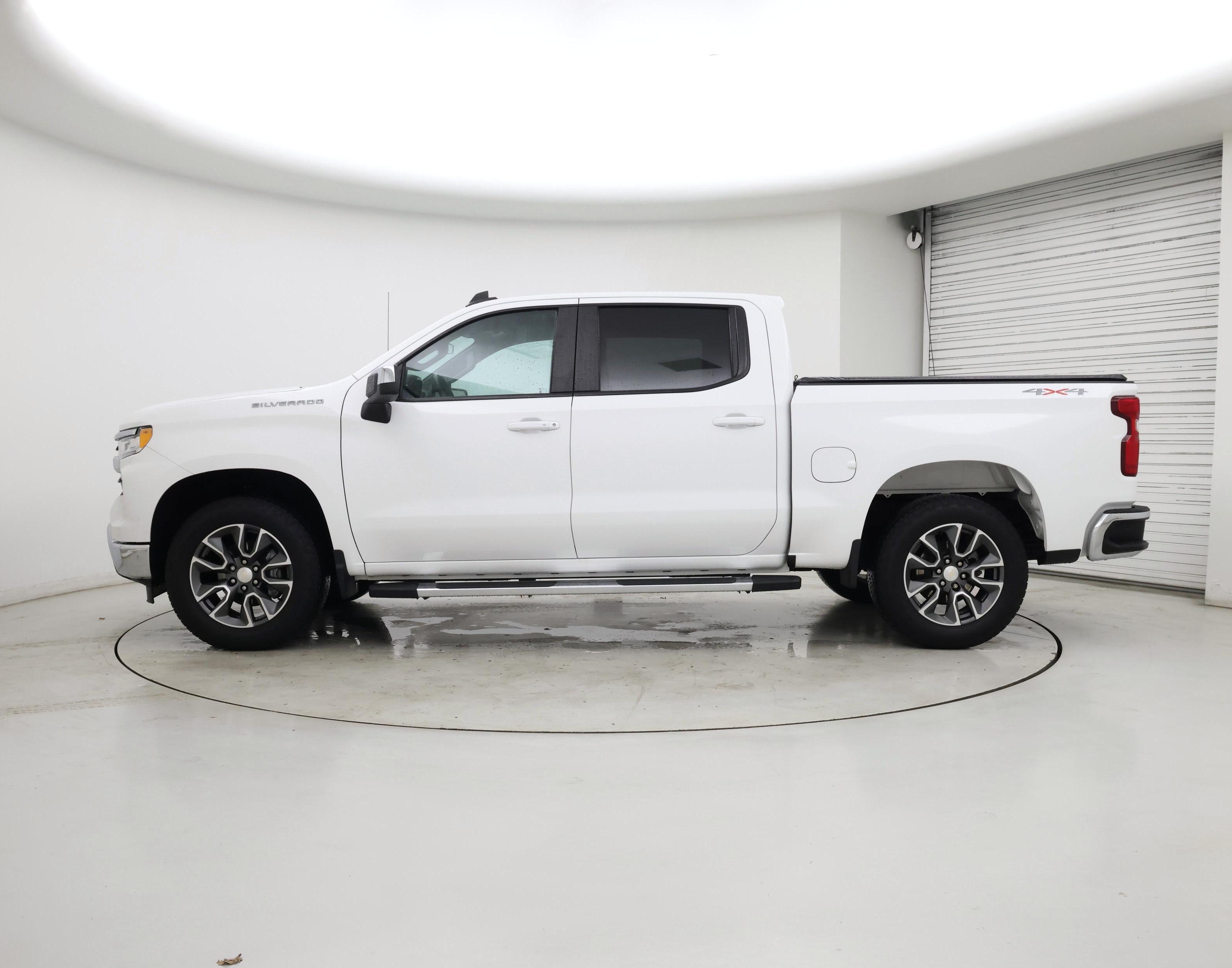 Thumbnail: 2022 Chevrolet Silverado 1500 - 3