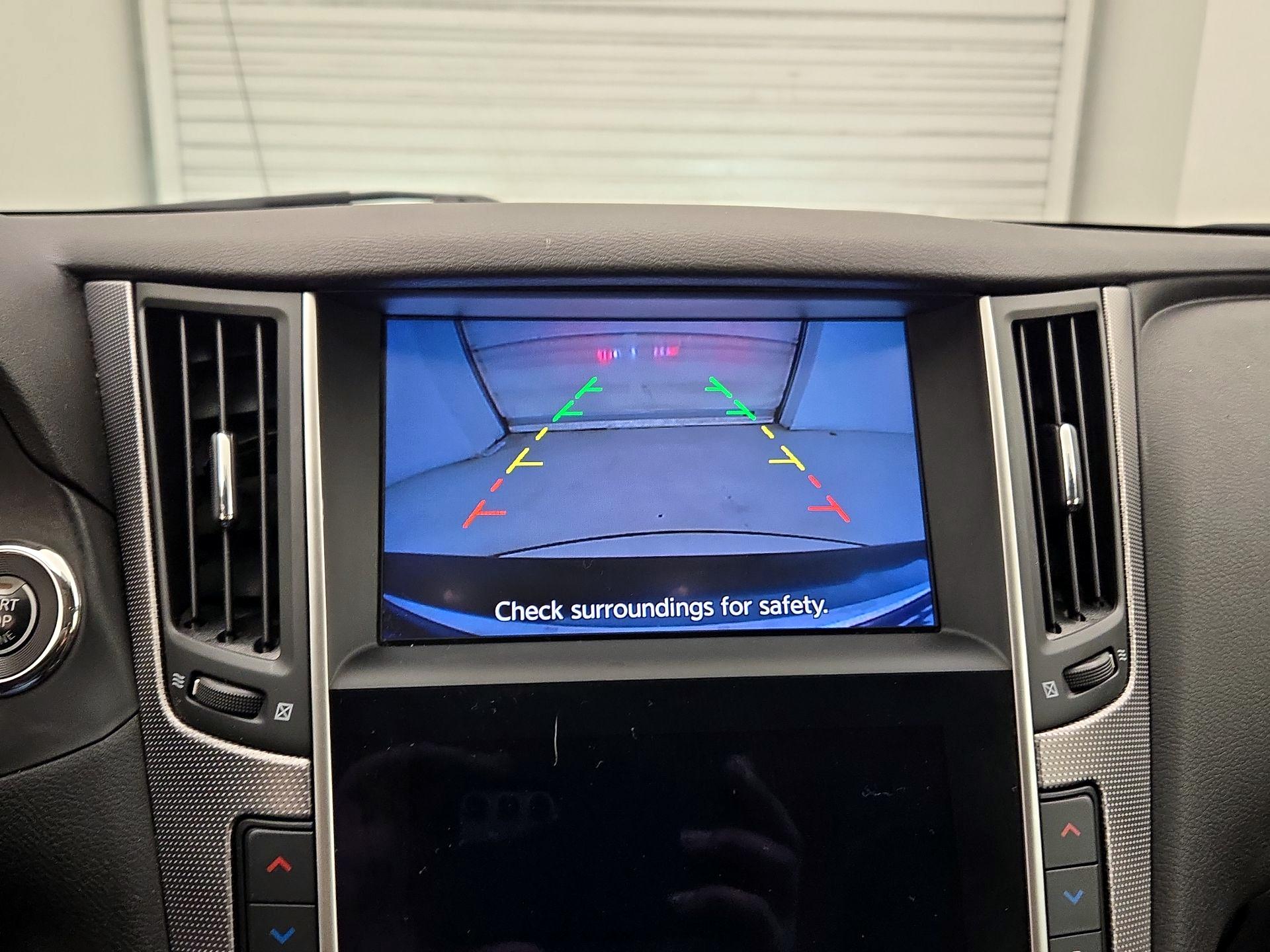 Thumbnail: 2015 INFINITI Q50 - 14