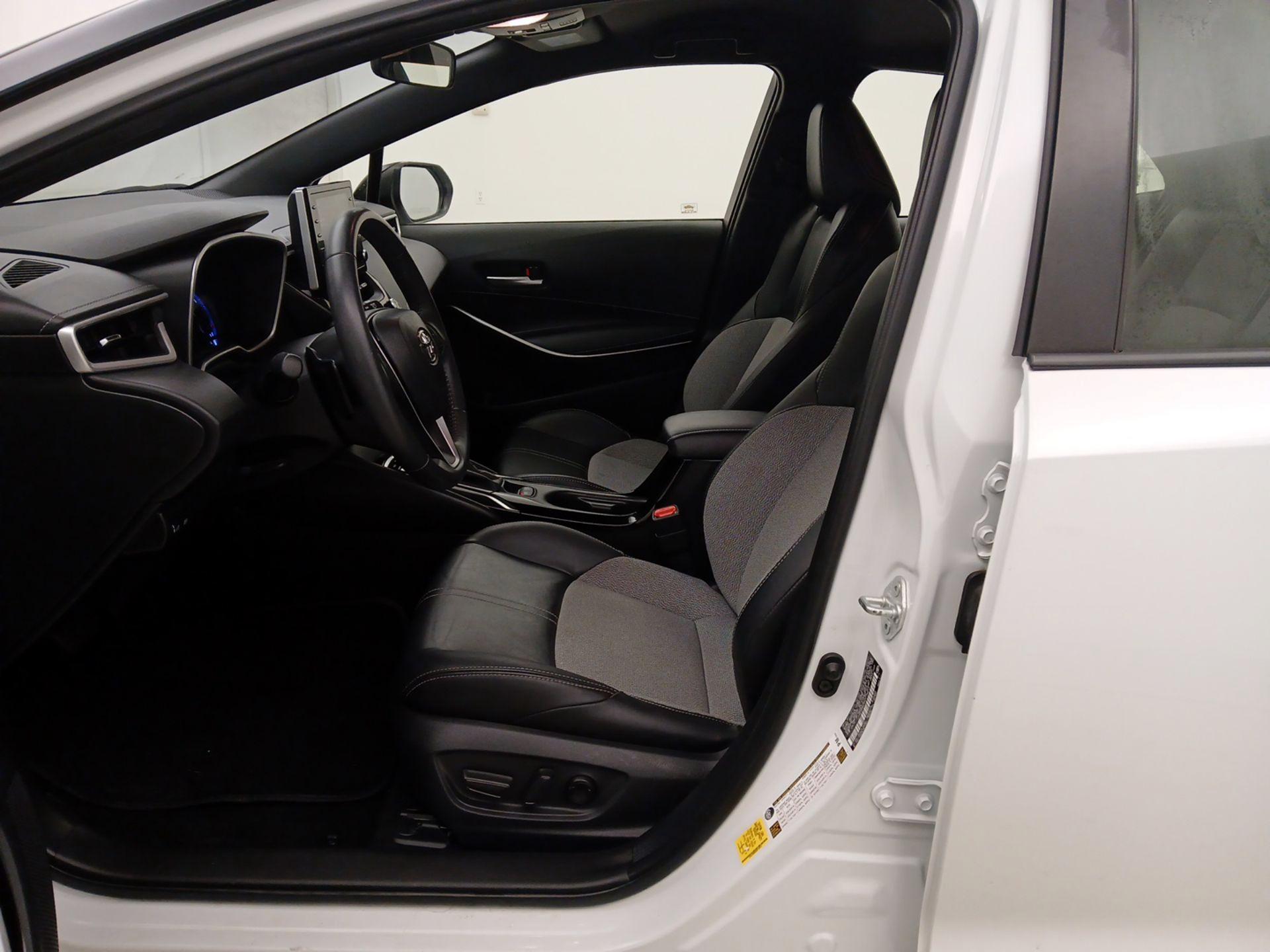 Thumbnail: 2021 Toyota Corolla - 11