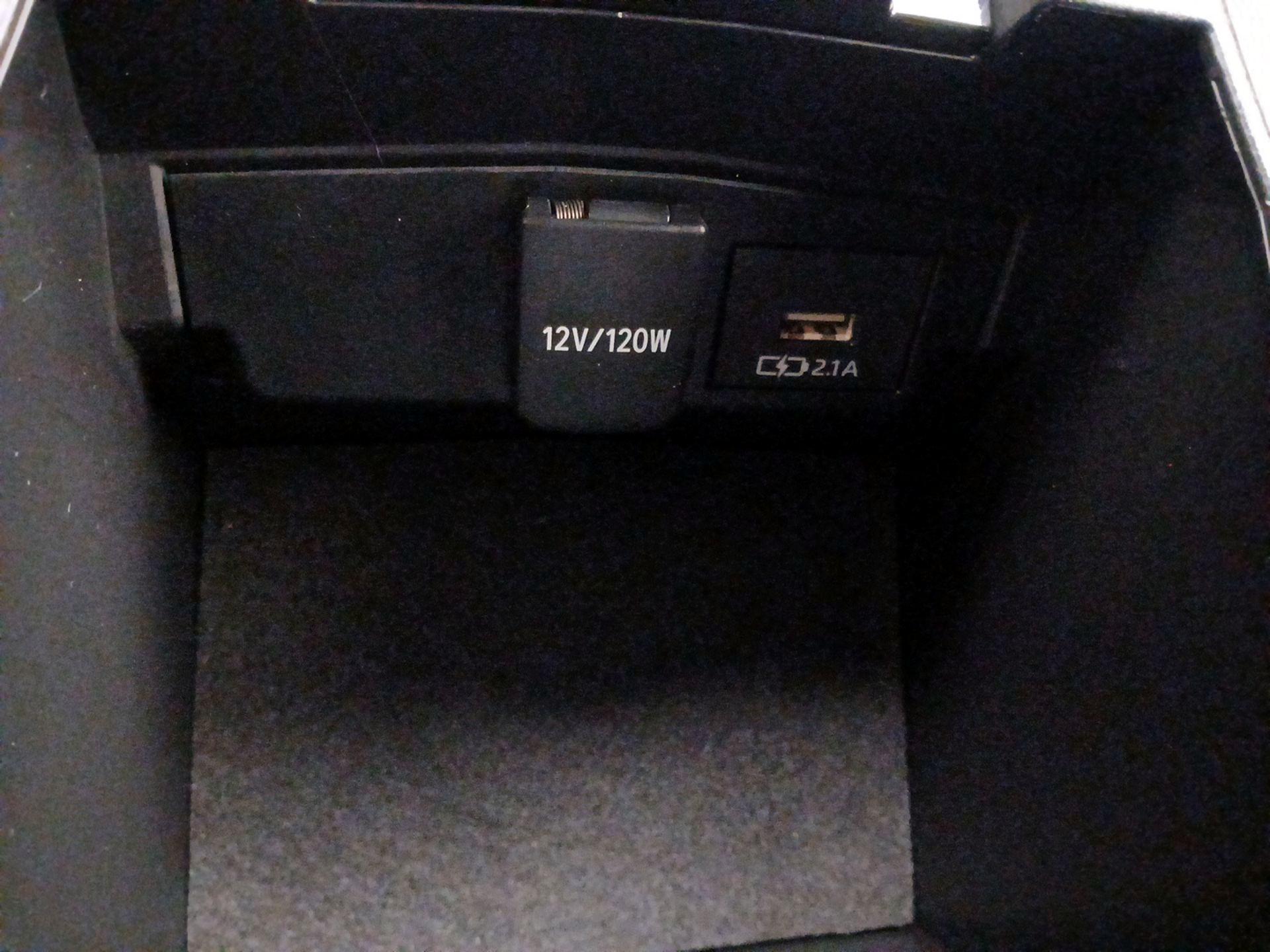 Thumbnail: 2021 Toyota Corolla - 18