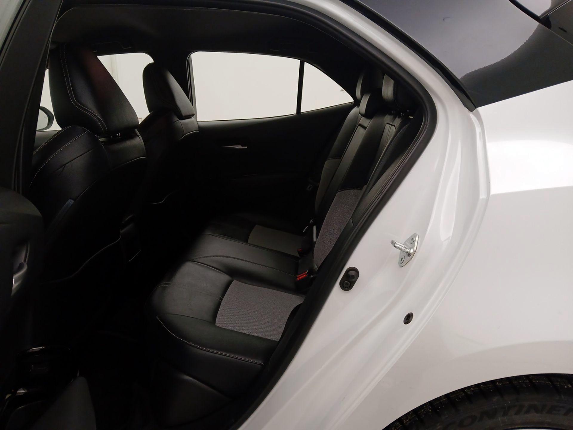 Thumbnail: 2021 Toyota Corolla - 19