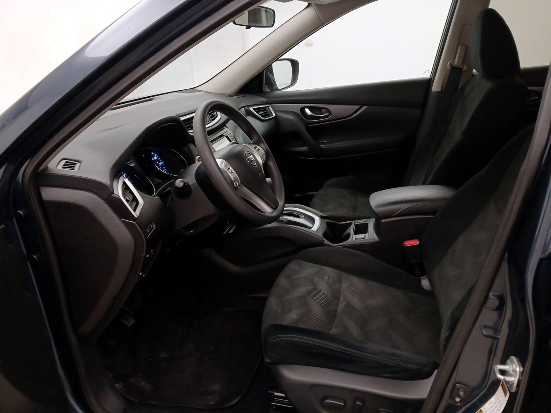 Thumbnail: 2015 Nissan Rogue - 11