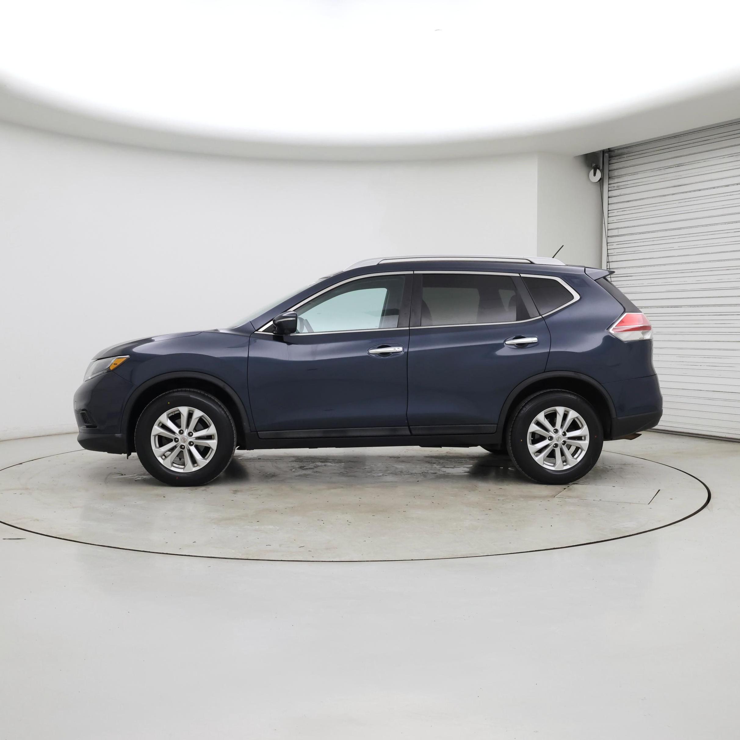 Thumbnail: 2015 Nissan Rogue - 3