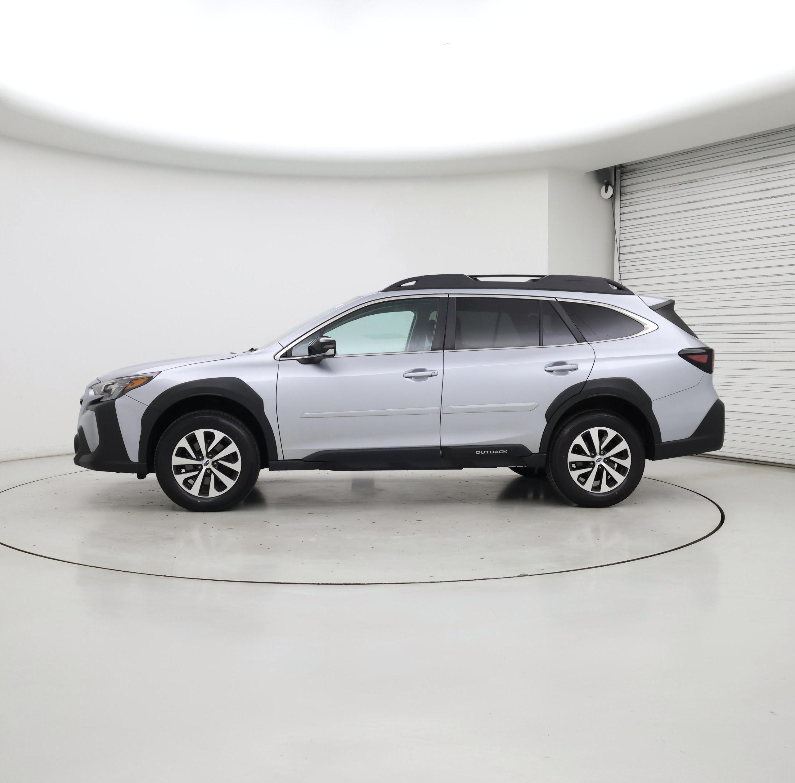 Thumbnail: 2023 Subaru Outback - 3
