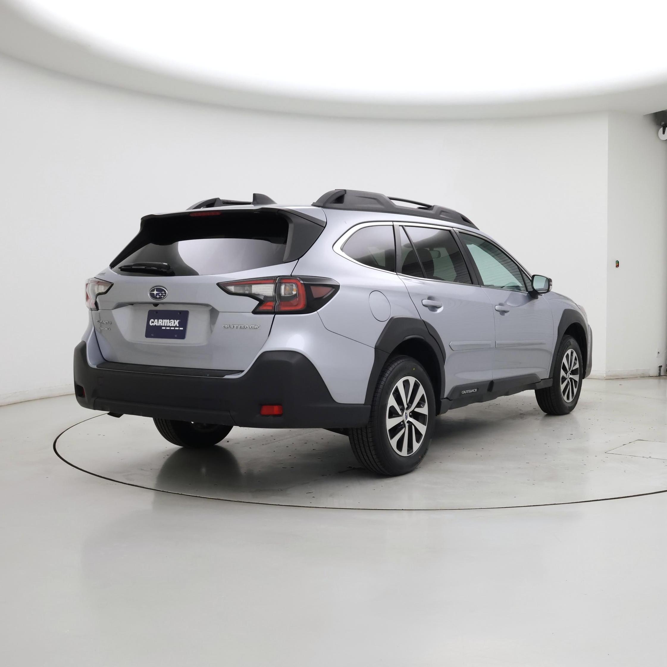 Thumbnail: 2023 Subaru Outback - 8