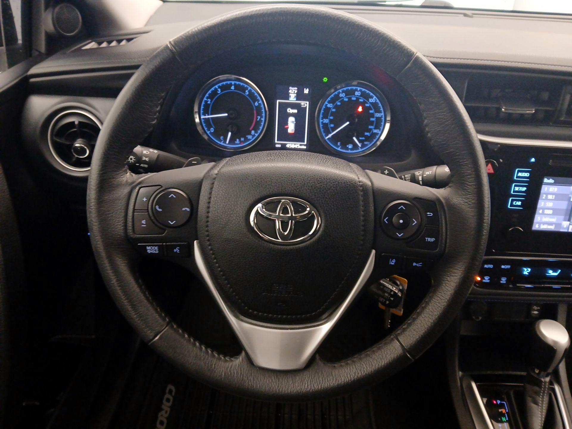 Thumbnail: 2018 Toyota Corolla - 10