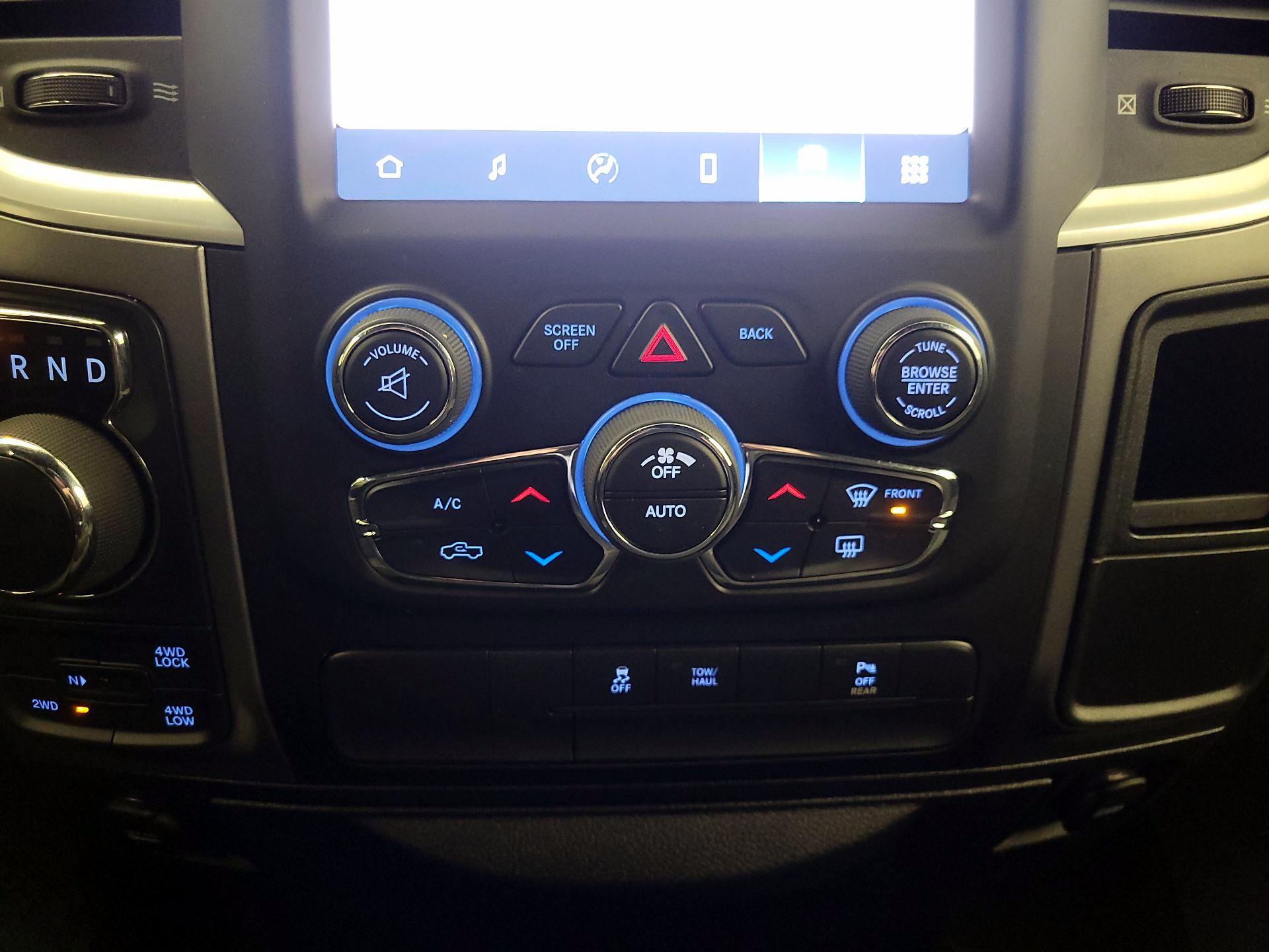 Thumbnail: 2022 RAM 1500 Classic - 16