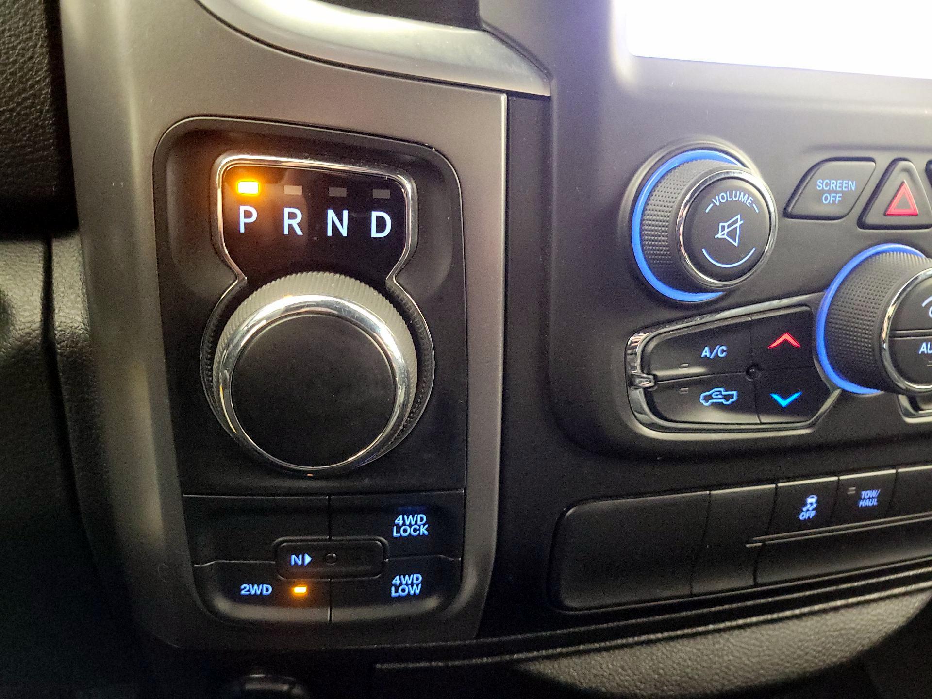 Thumbnail: 2022 RAM 1500 Classic - 17