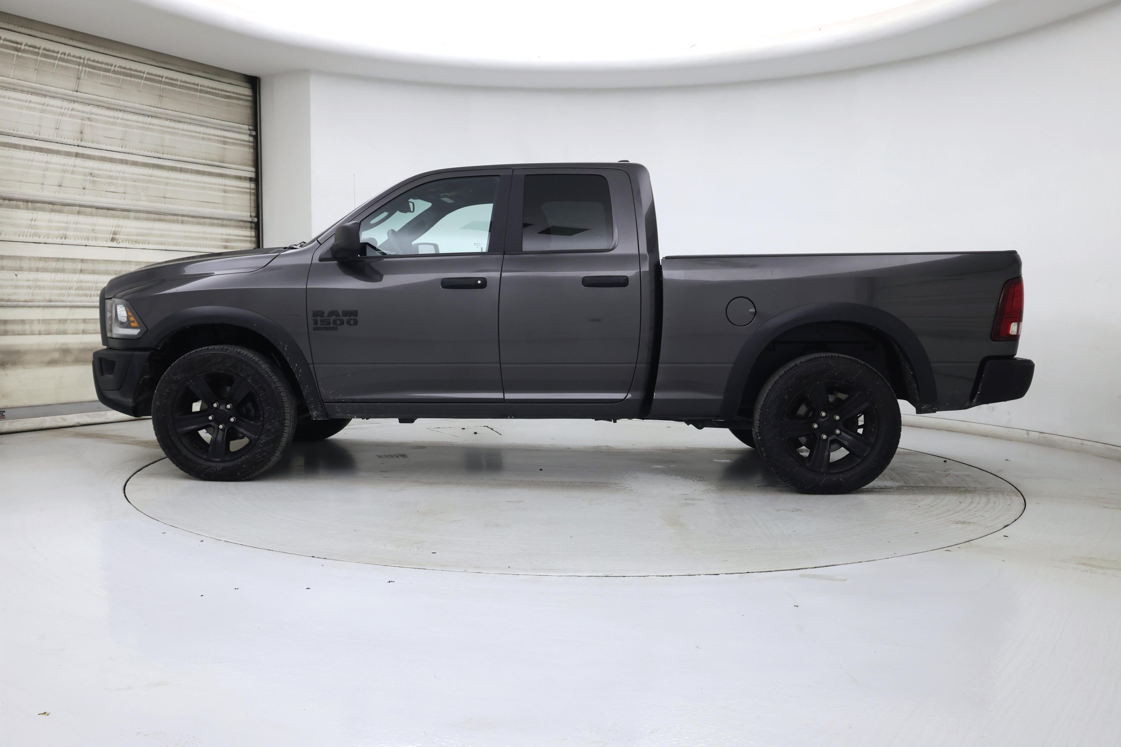 Thumbnail: 2022 RAM 1500 Classic - 3