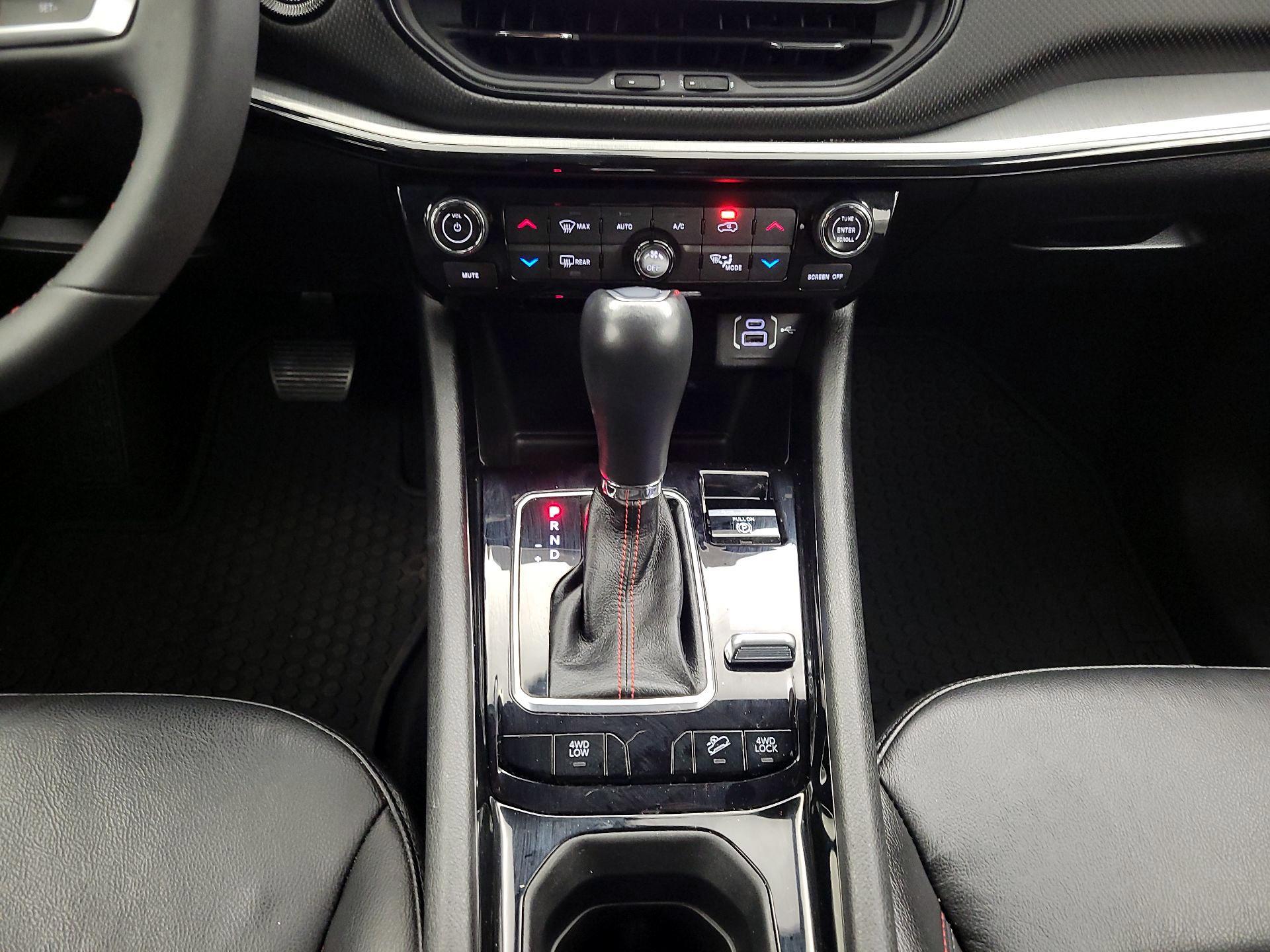 Thumbnail: 2022 Jeep Compass - 17