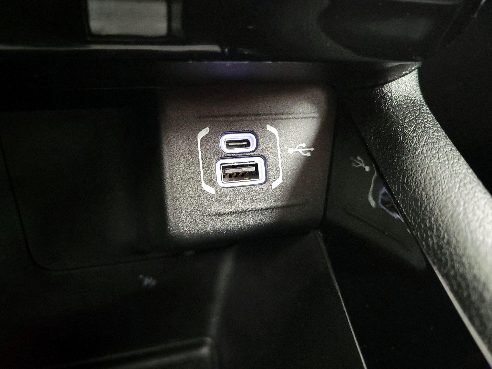 Thumbnail: 2022 Jeep Compass - 18