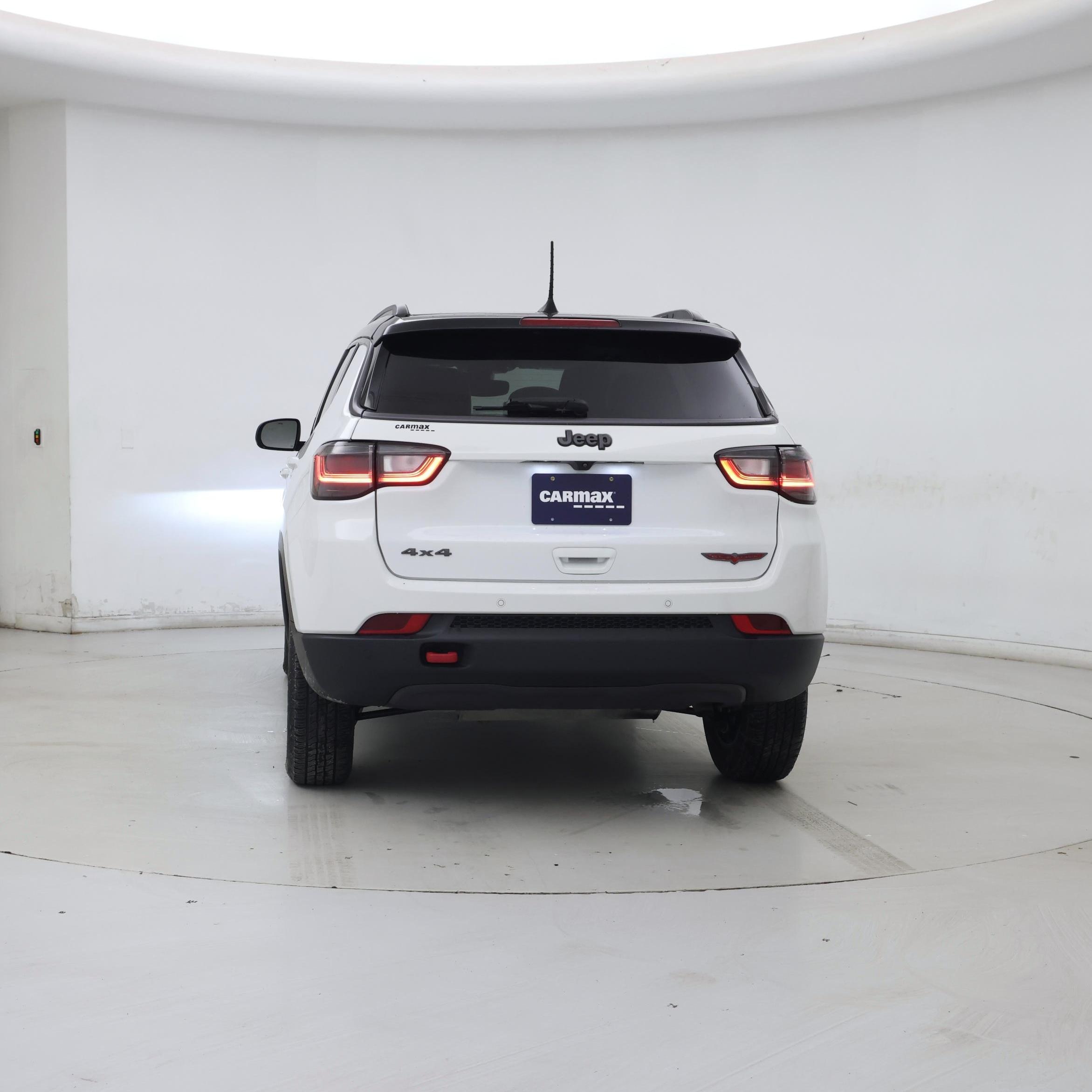 Thumbnail: 2022 Jeep Compass - 6