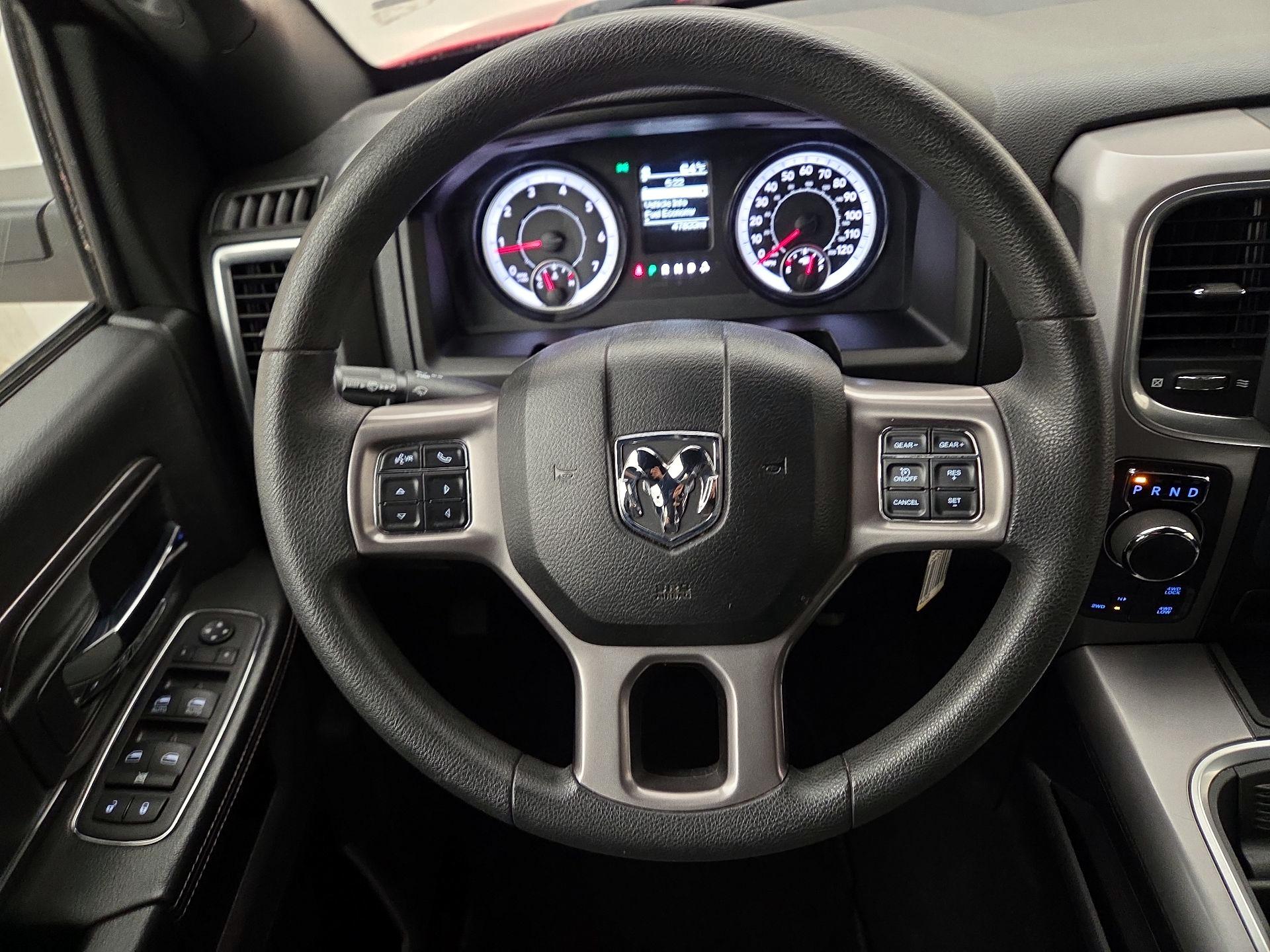 Thumbnail: 2023 RAM 1500 Classic - 10