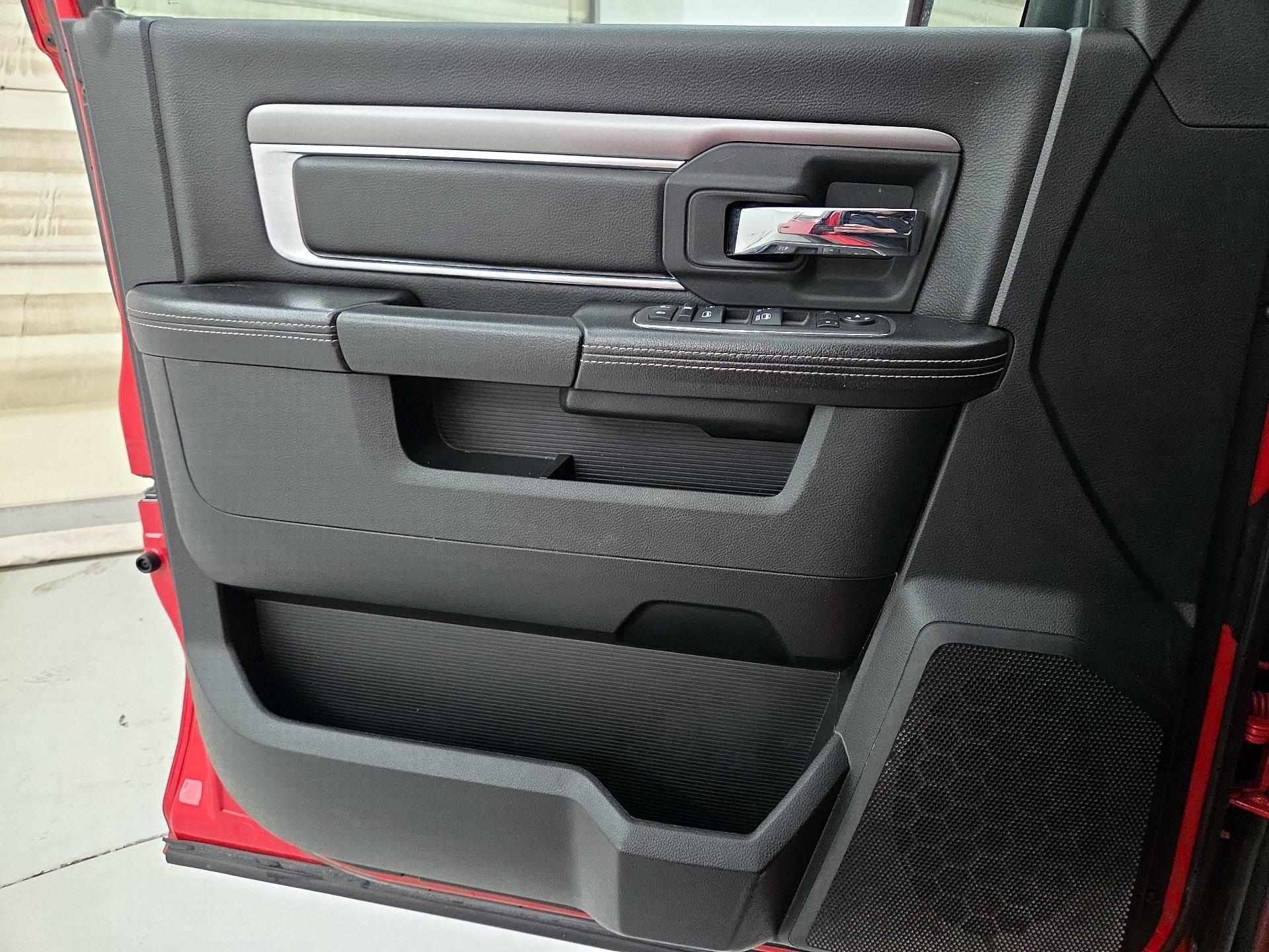 Thumbnail: 2023 RAM 1500 Classic - 12