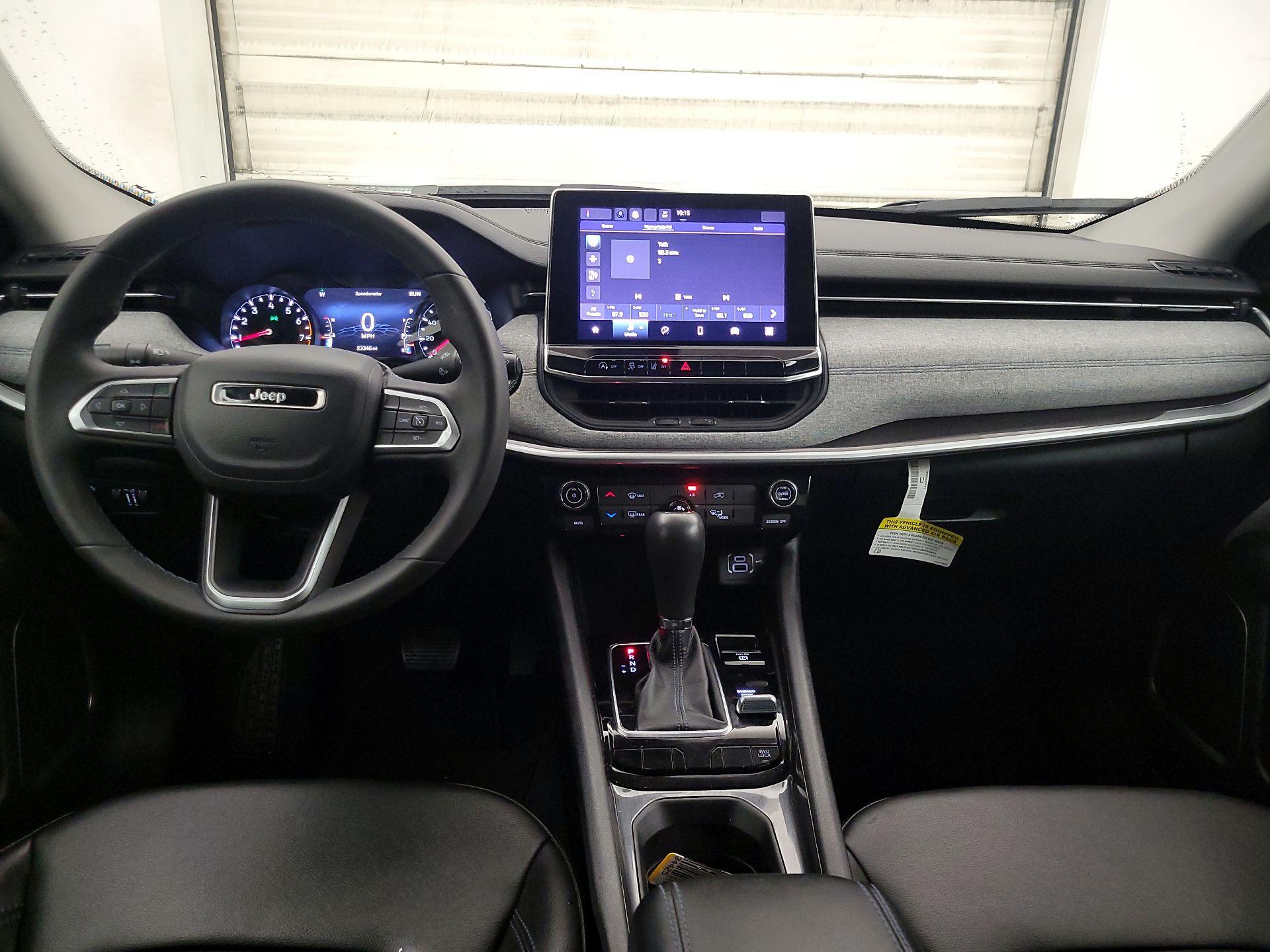 Thumbnail: 2022 Jeep Compass - 9