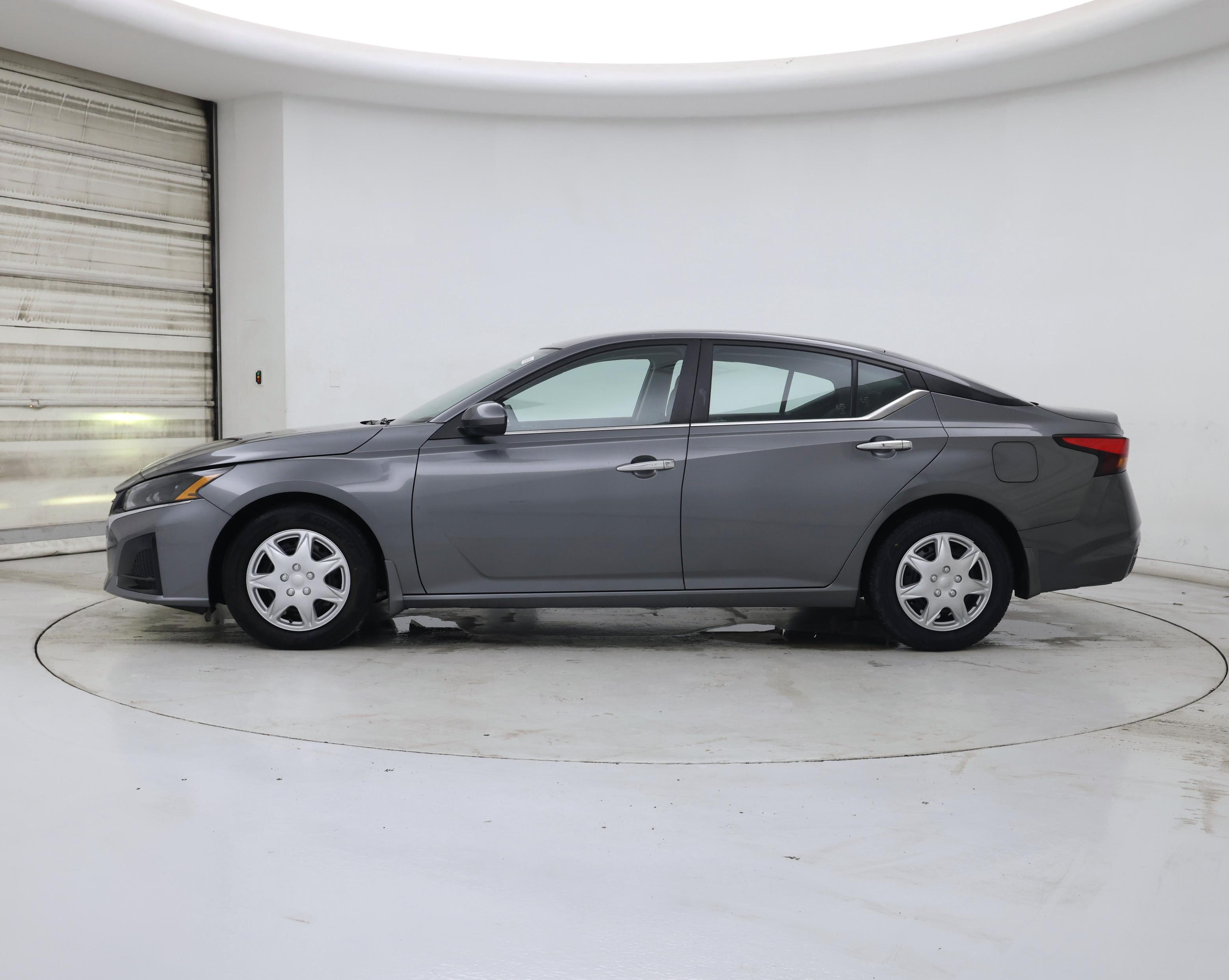 Thumbnail: 2023 Nissan Altima - 3