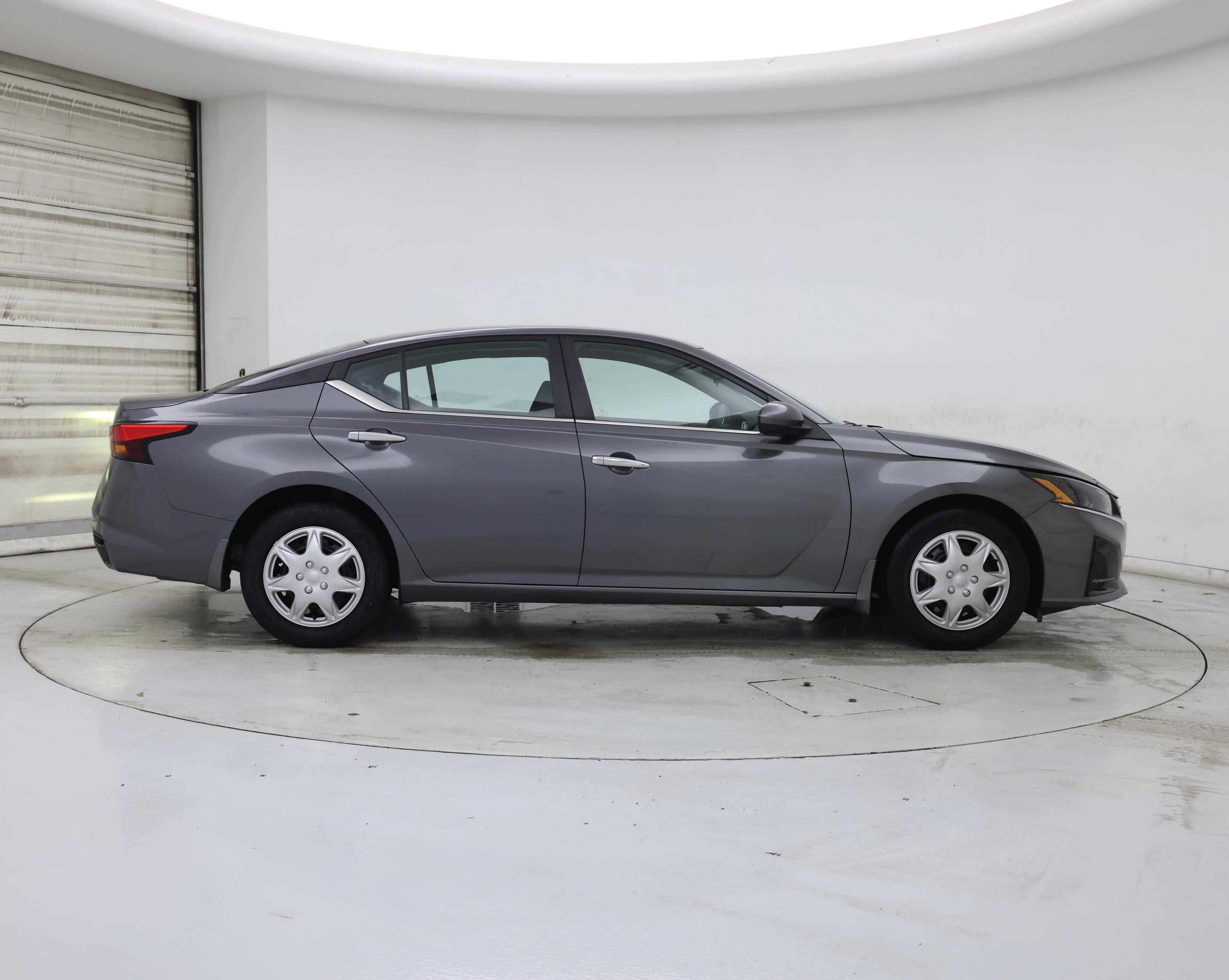 Thumbnail: 2023 Nissan Altima - 7