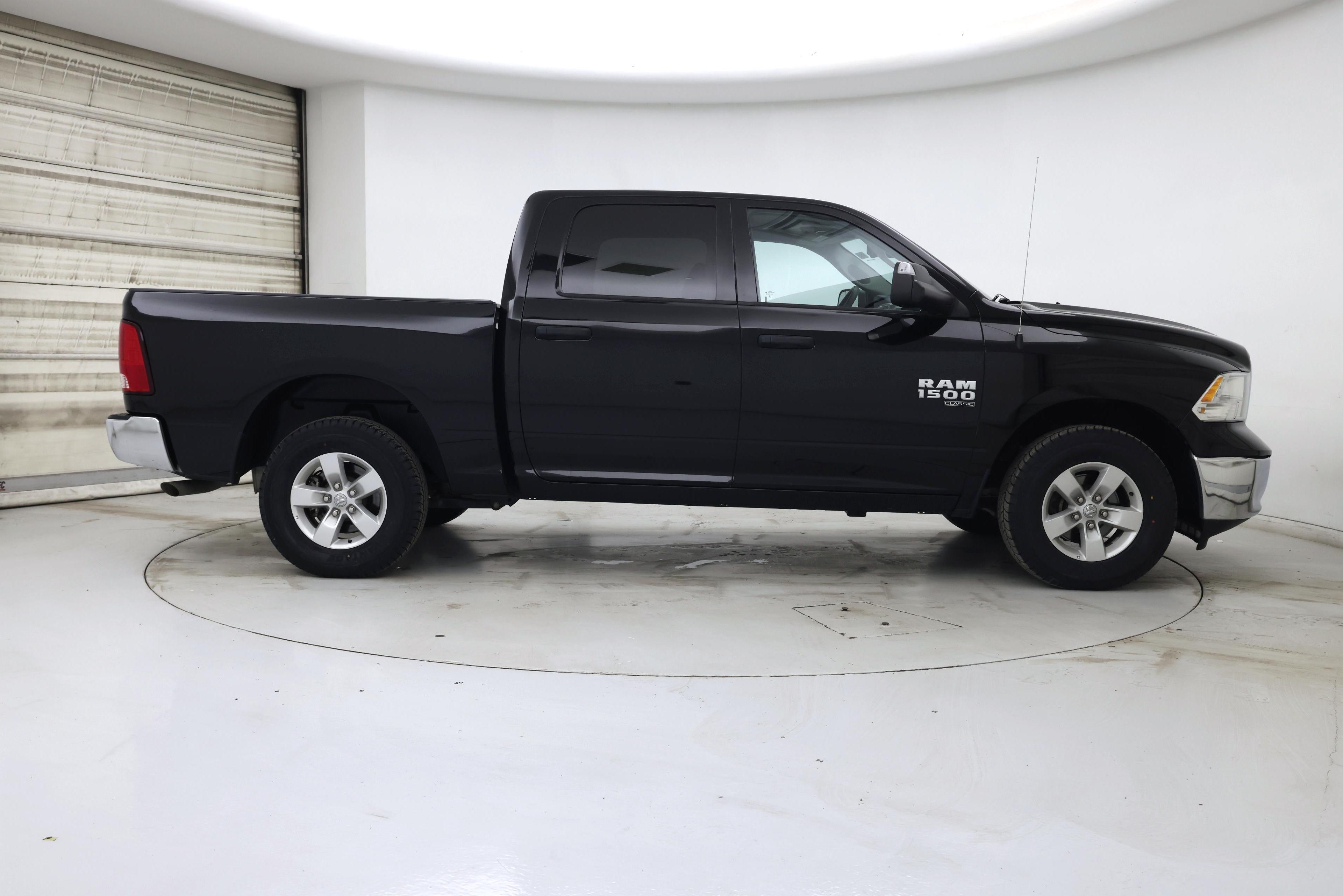 Thumbnail: 2023 RAM 1500 Classic - 7